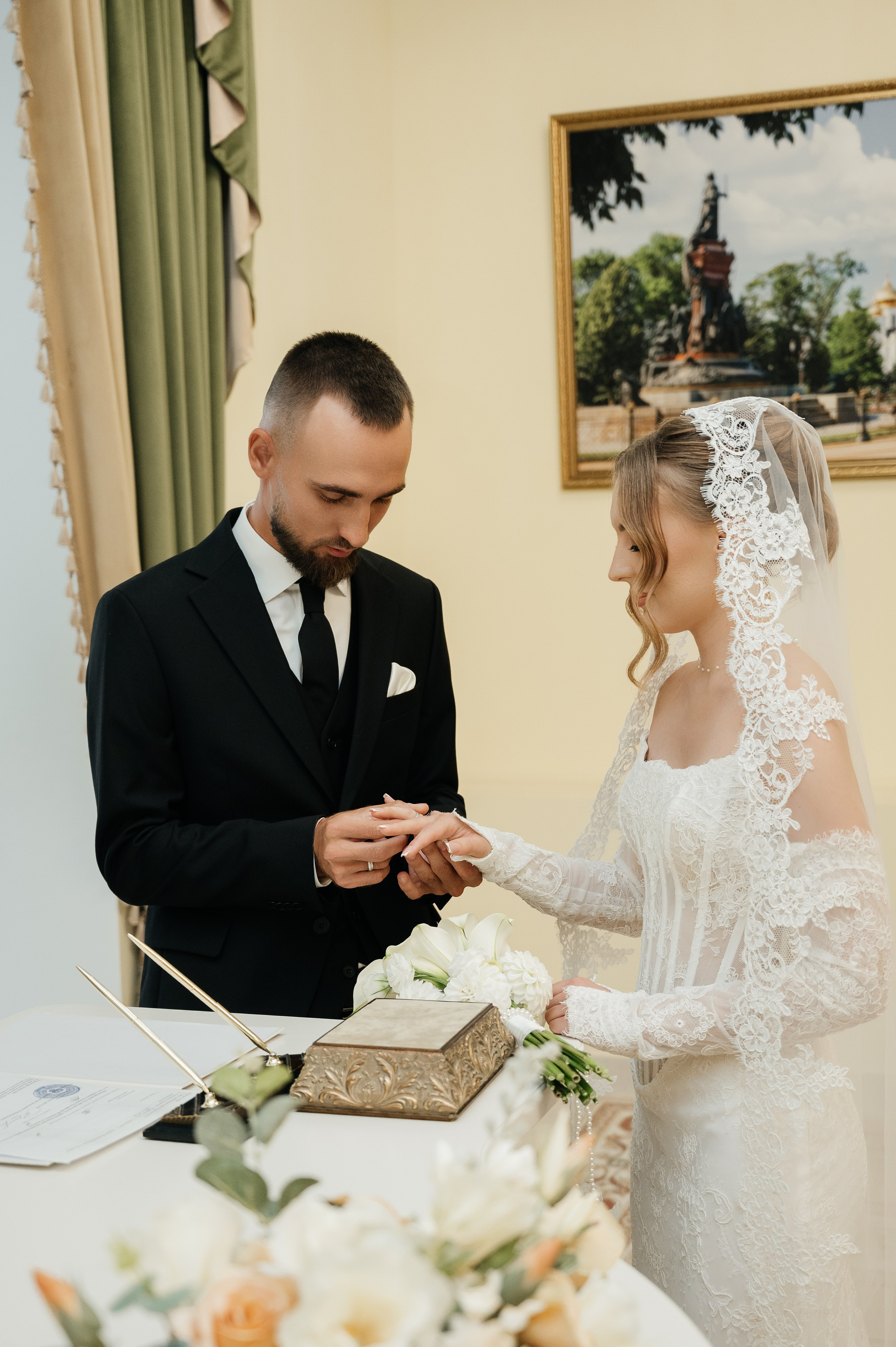 Виктор и Валерия (загс). Свадебный и семейный фотограф в Краснодаре Алина Мельник