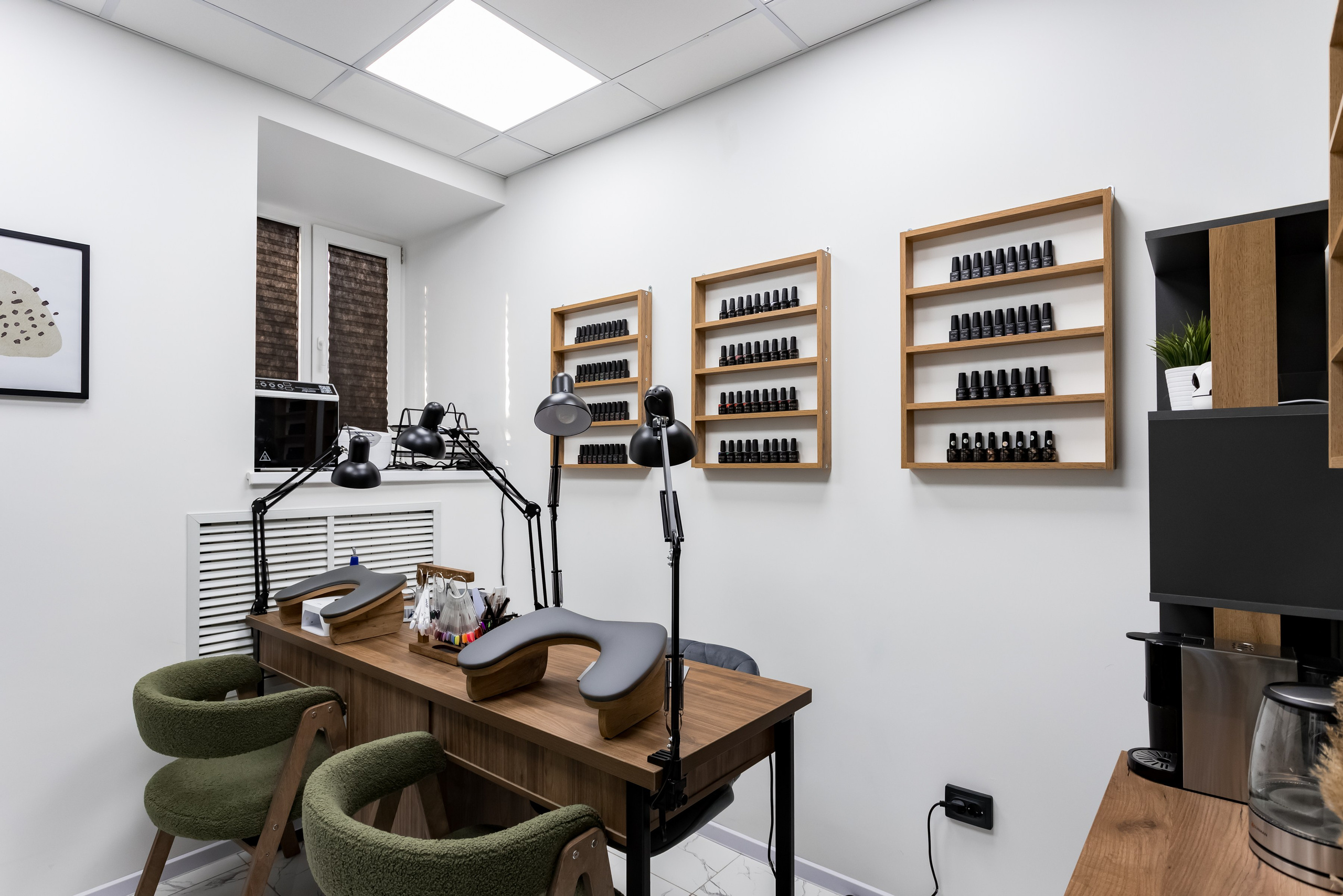 Студия красоты Sakhar Nail Studio. Интерьеры, Контент, Портреты | Фотограф в Москве Дани Терно