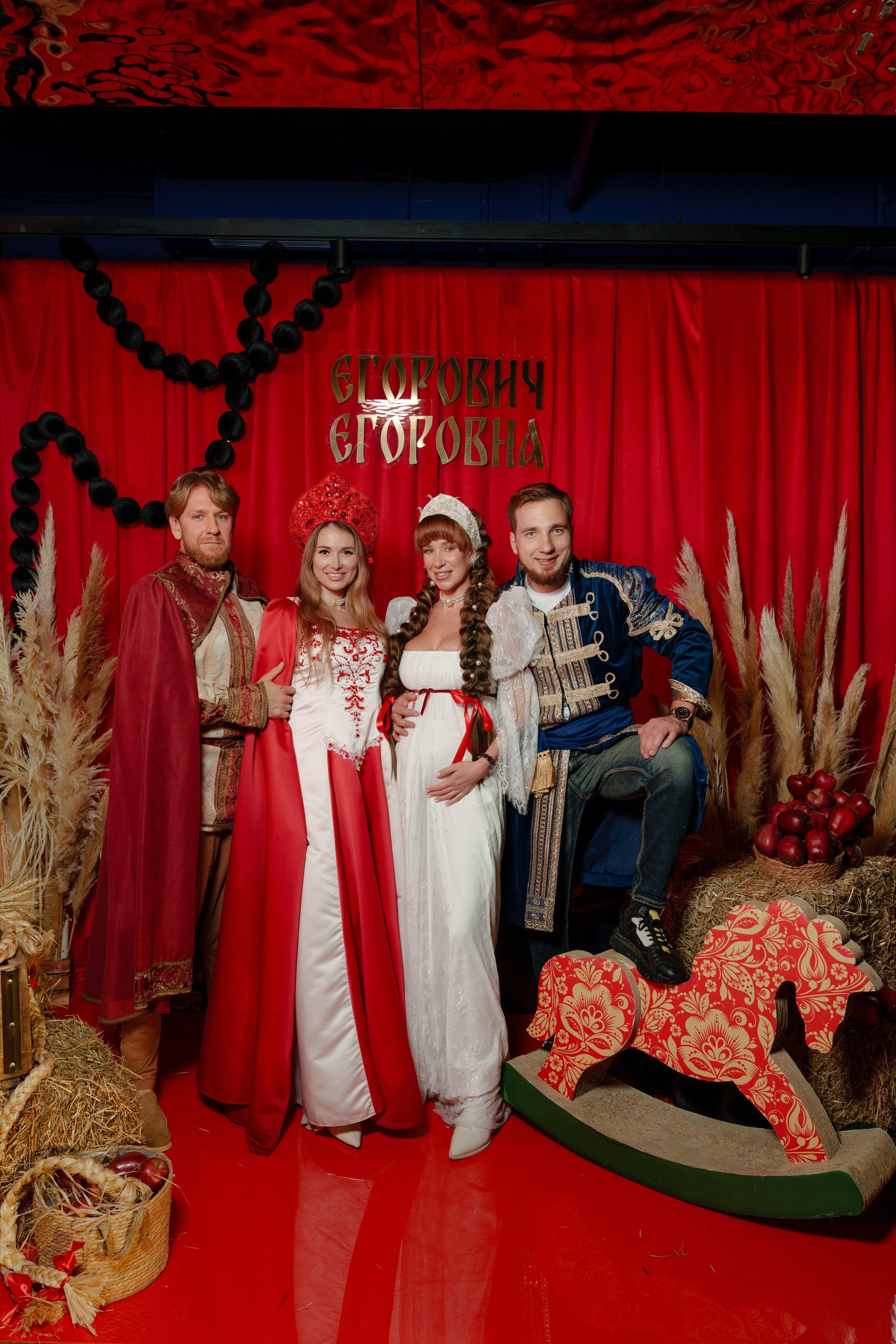 Репортажный фотограф на гендер пати в славянском стиле в Москве. Репортажный фотограф Москва Сергей Дружинин