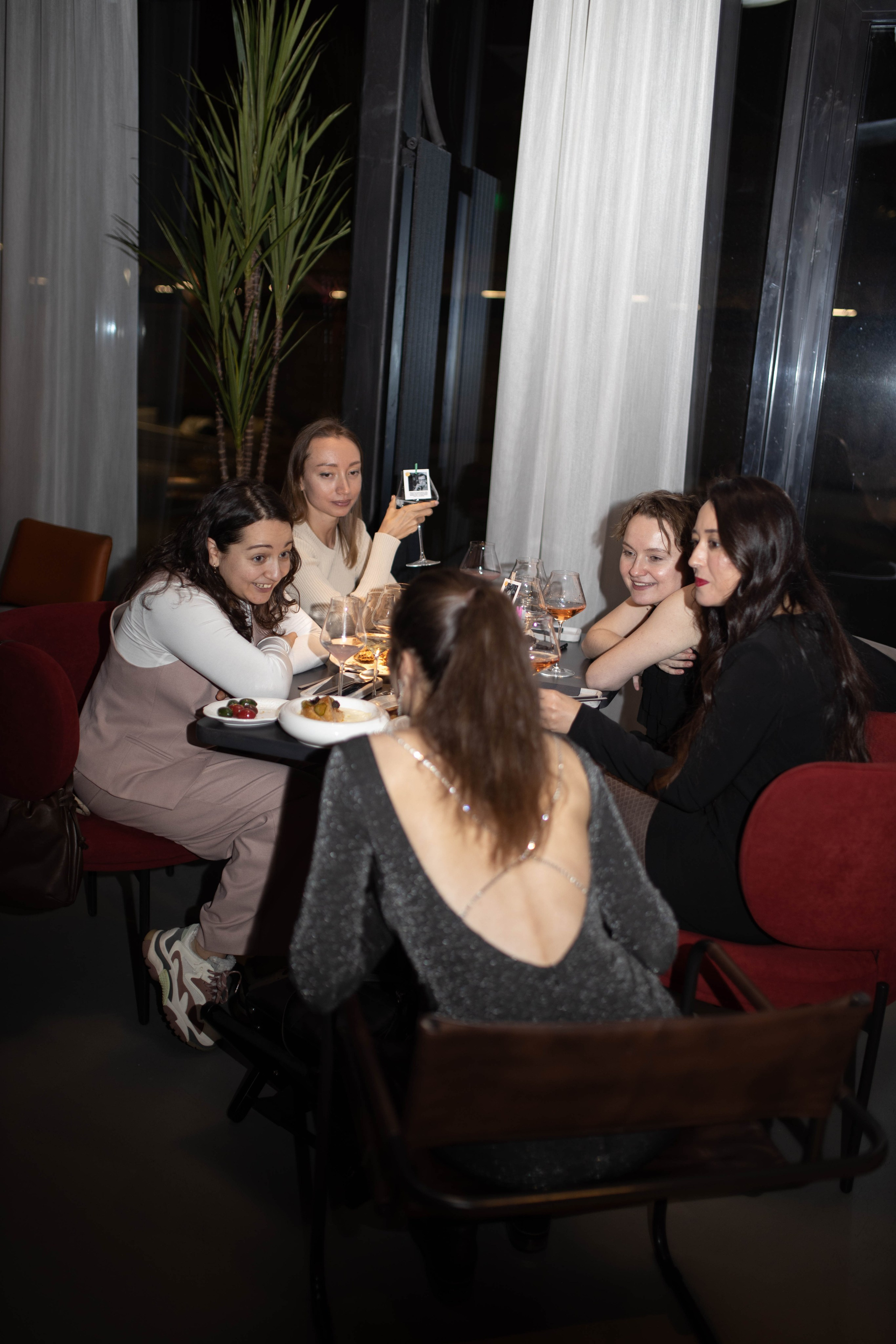 Выпускной Сколково в Pods. Фотограф в Москве |Дарья