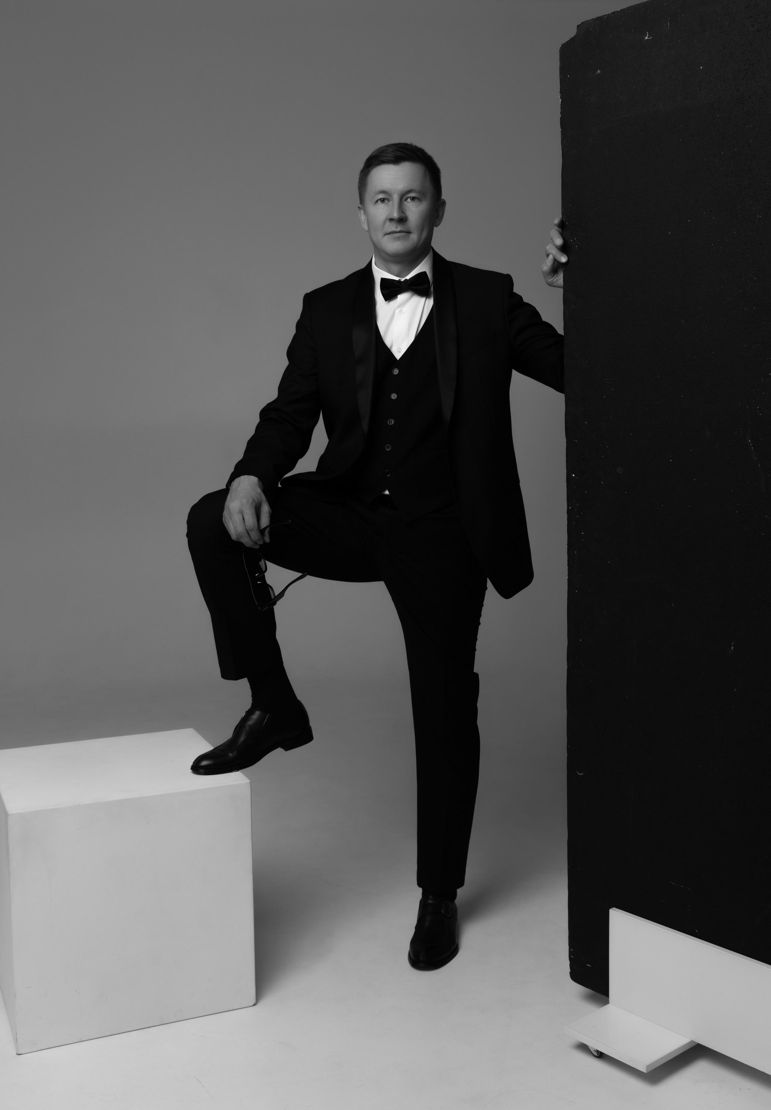 Сергей Чернаков. Фотограф свадебный, репортажный, индивидуальный, фото для маркетплейсов, брендов, автосалонов