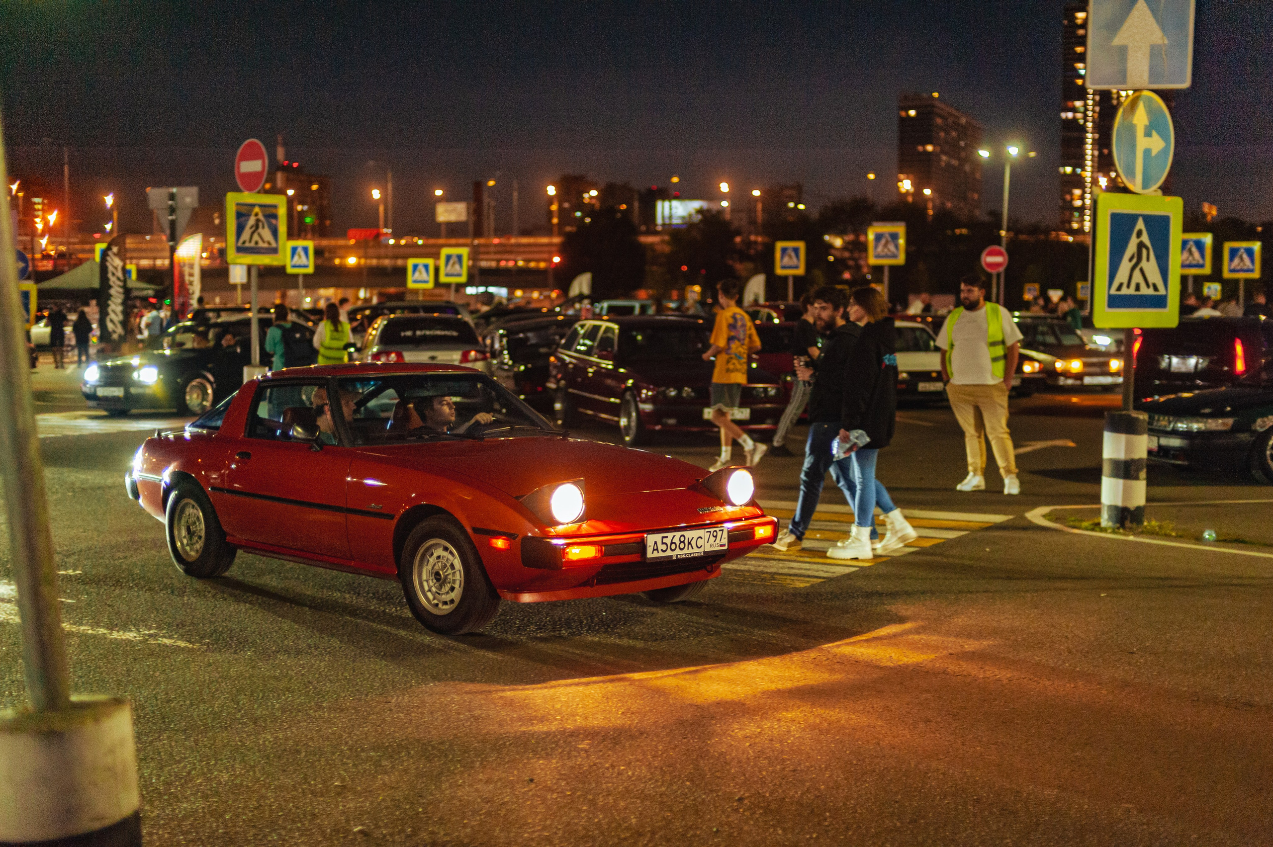 Downfly. Автомобильный фотограф в Москве Максим Москаленко