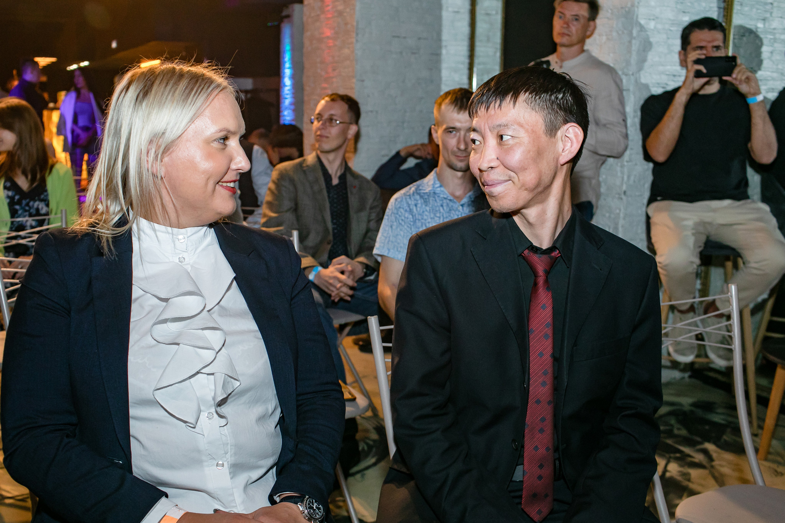 Встреча криптовалюте. Art photographer Nino