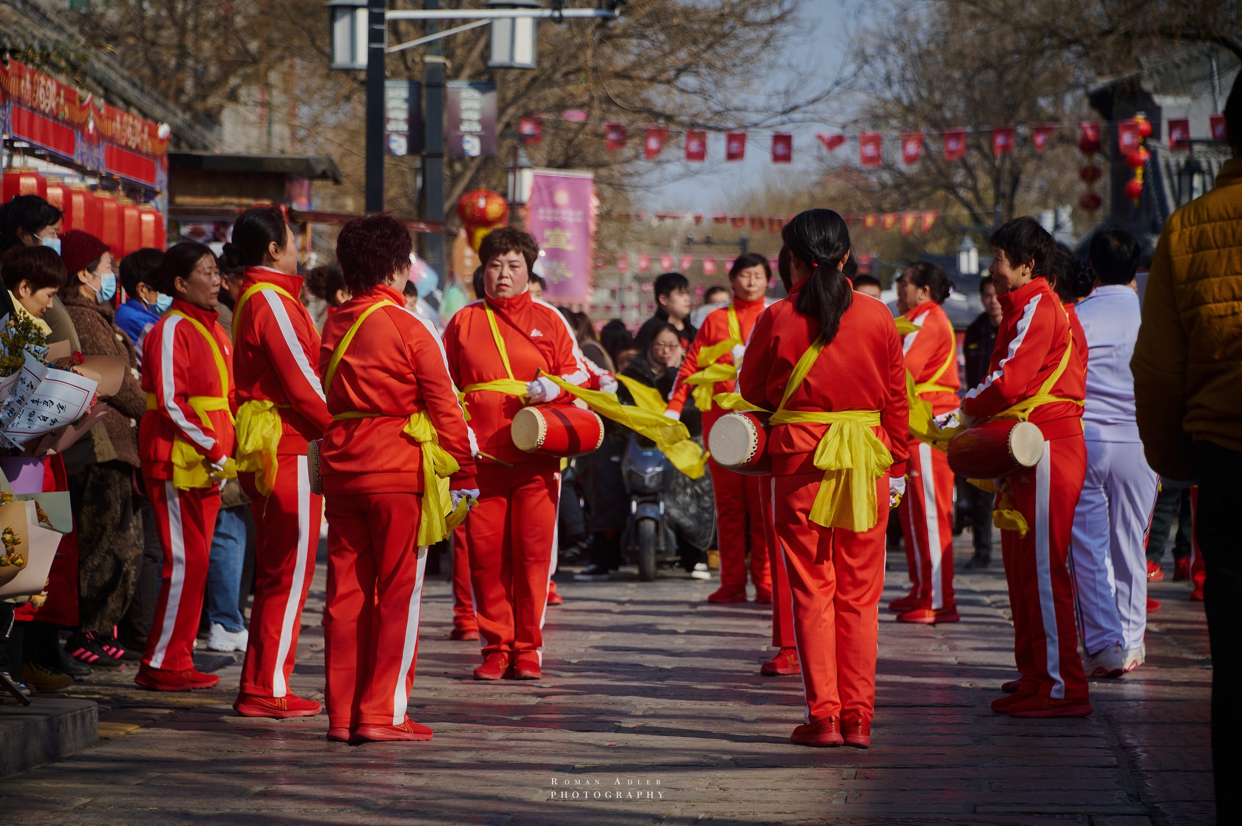 Новогодний парад в Цинчжоу. Китай. Фотограф Роман Адлер