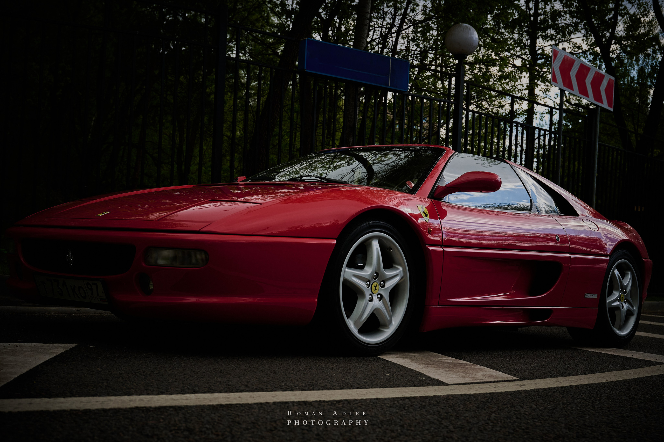 Ferrari 355 GTS. Фотограф Роман Адлер