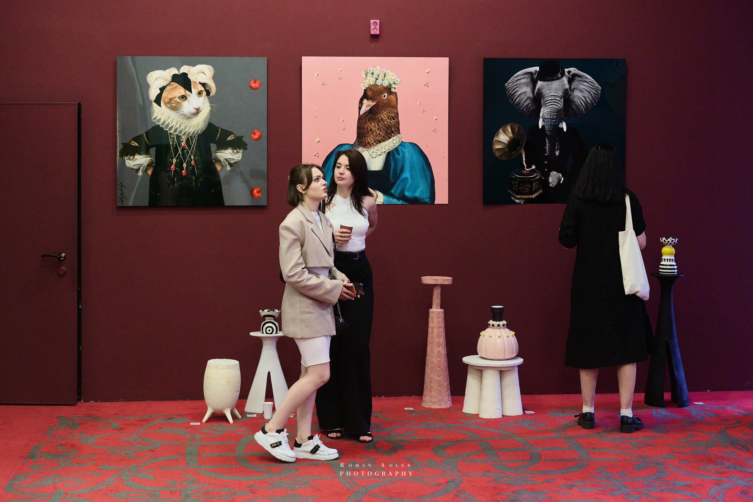 «Летние хроники» в международной галерее Redgallery. Фотограф Роман Адлер