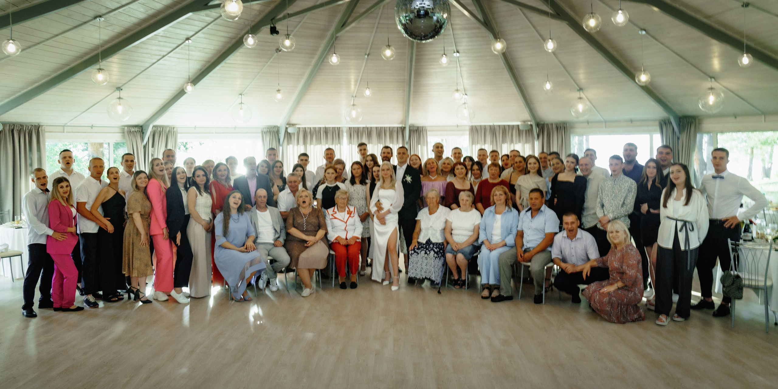 Максим и Ирина на базе Заостровье банкет. Свадебный и семейный фотограф в г. Волхов Алексей Кочерыжкин