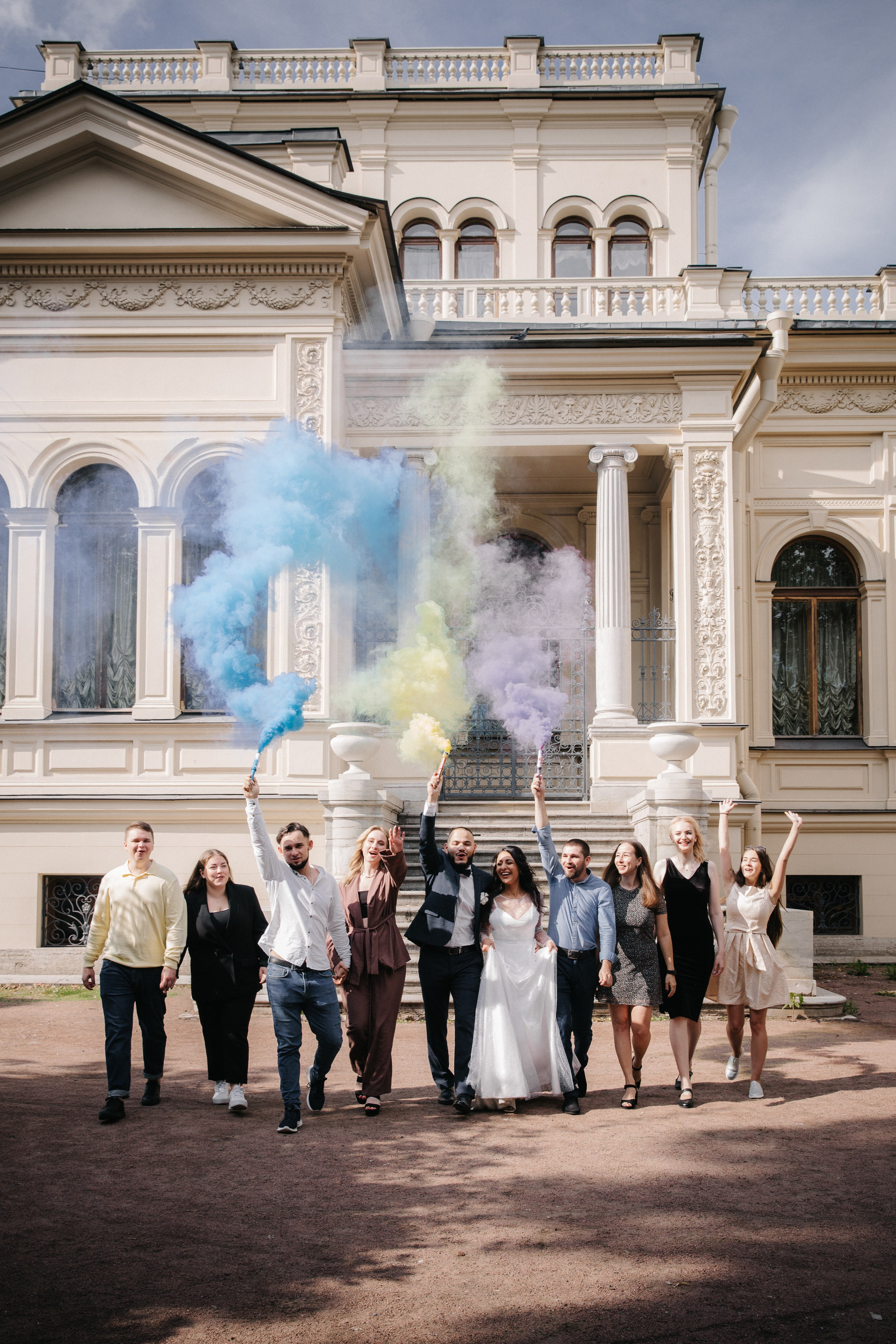 ВЫБОРГСКИЙ ЗАГС | июль, центр. Свадебный фотограф в Санкт-Петербурге Полина Корзухина