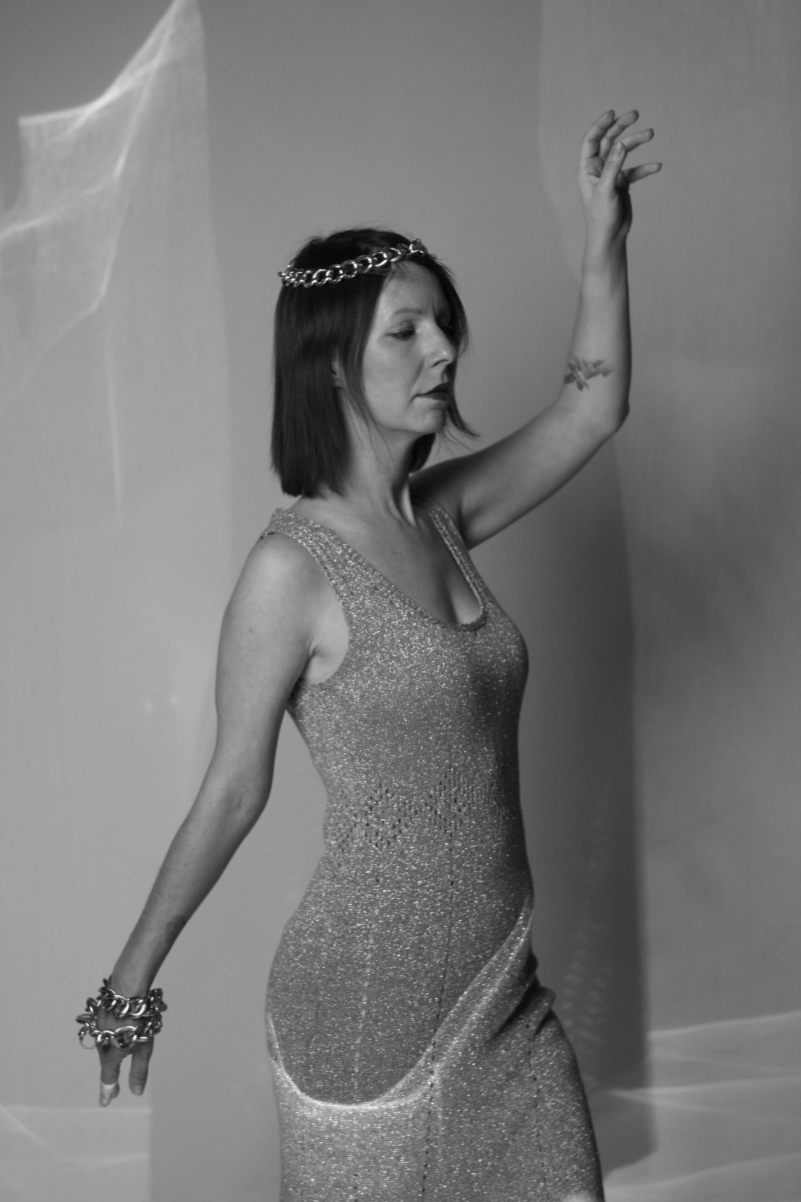 Катя — королевна с каустиками. Главная