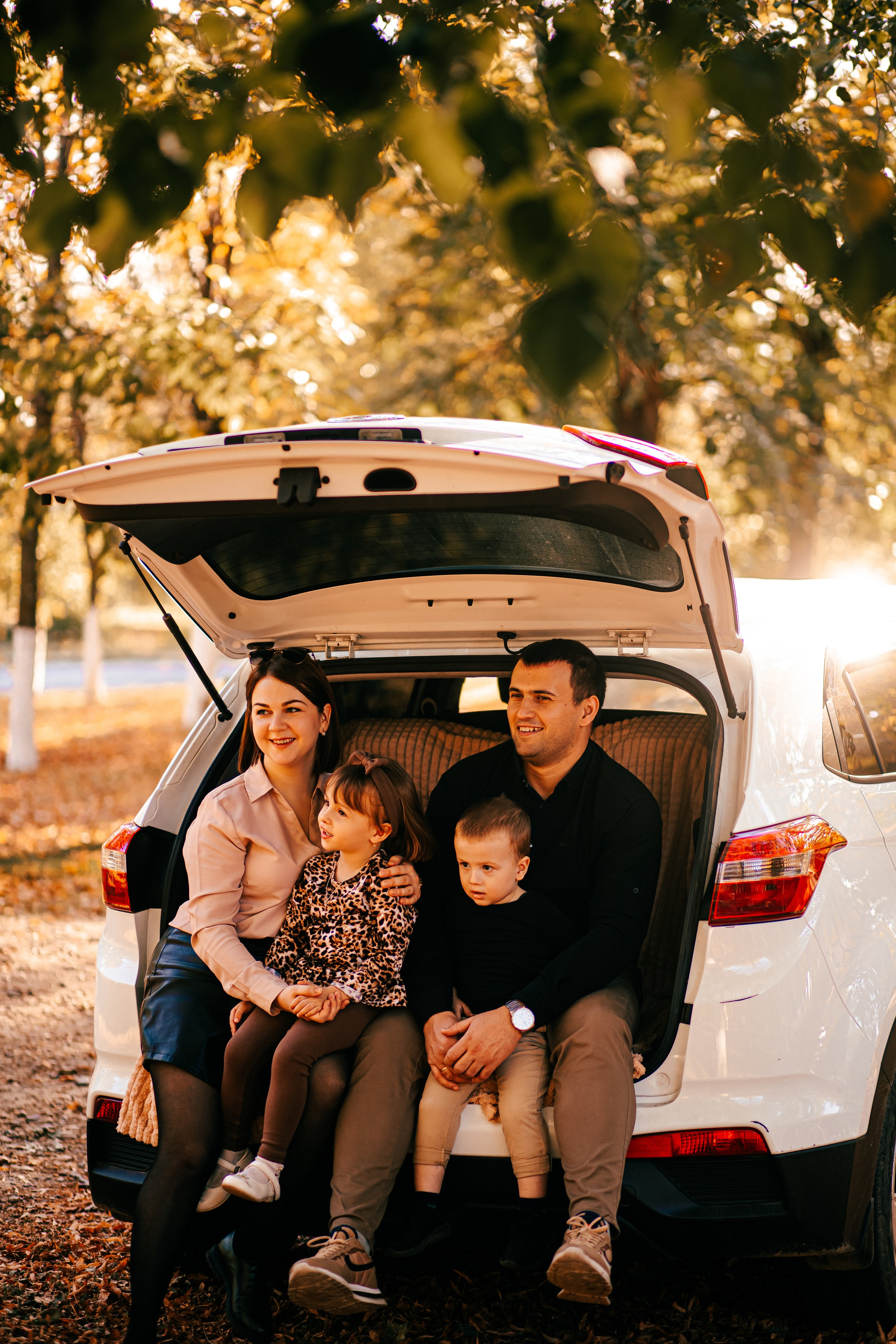 Семейная фотосессия в парке. Свадебный фотограф Кропоткин Краснодар