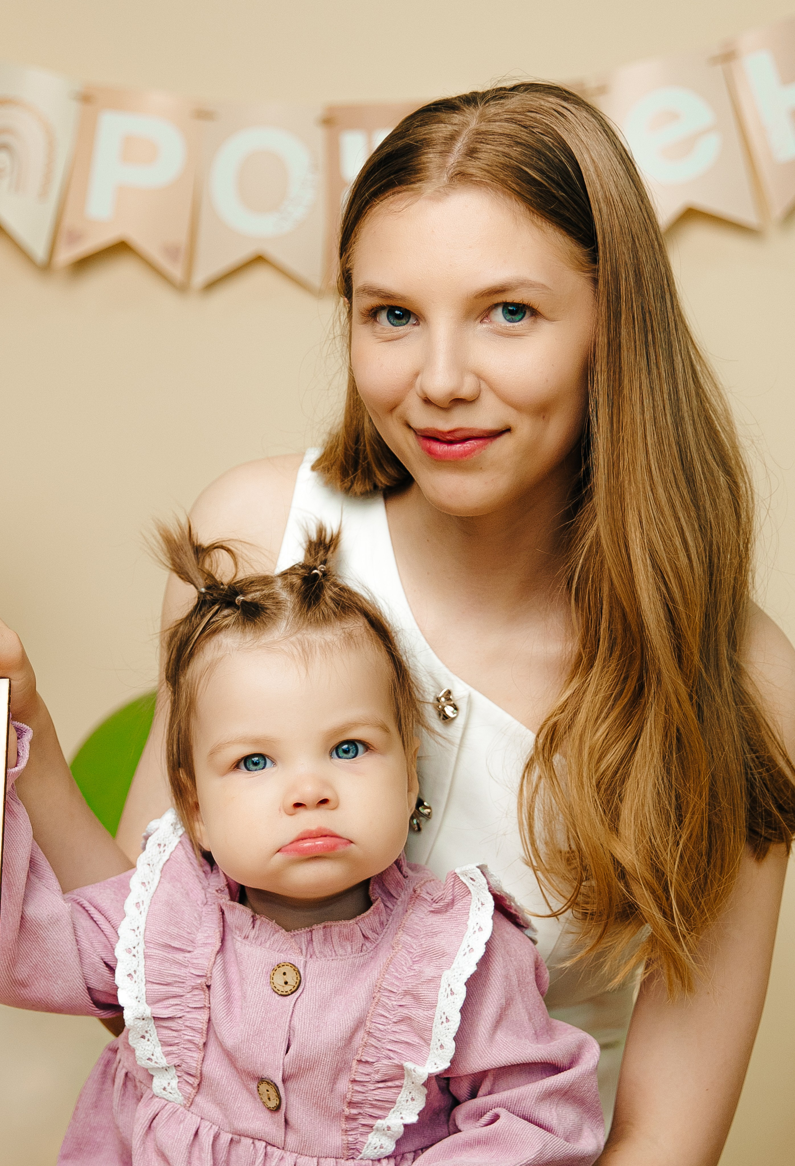 Варюше 1 годик. Свадебный фотограф Кропоткин Краснодар
