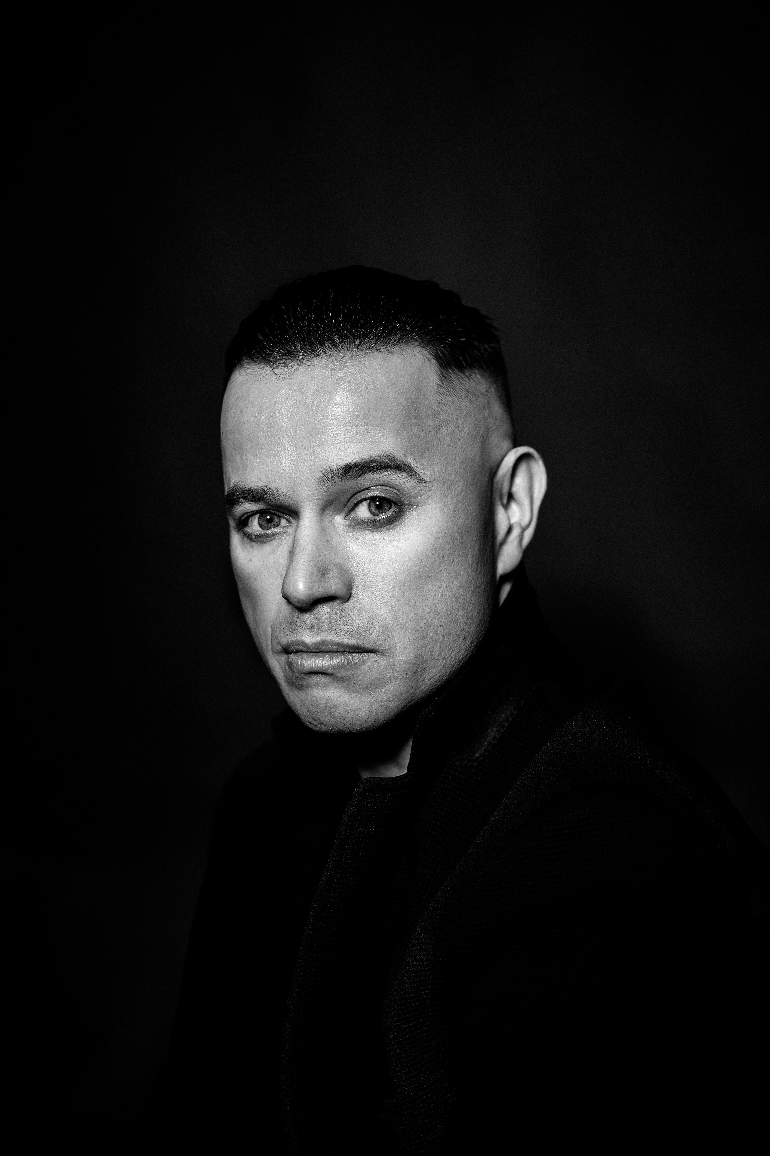 МУЖСКОЙ ПОРТРЕТ. Наталья Шабалина, фотограф в Иркутске. Женский и мужской портрет, съёмка мероприятий. Парная и свадебная съемка