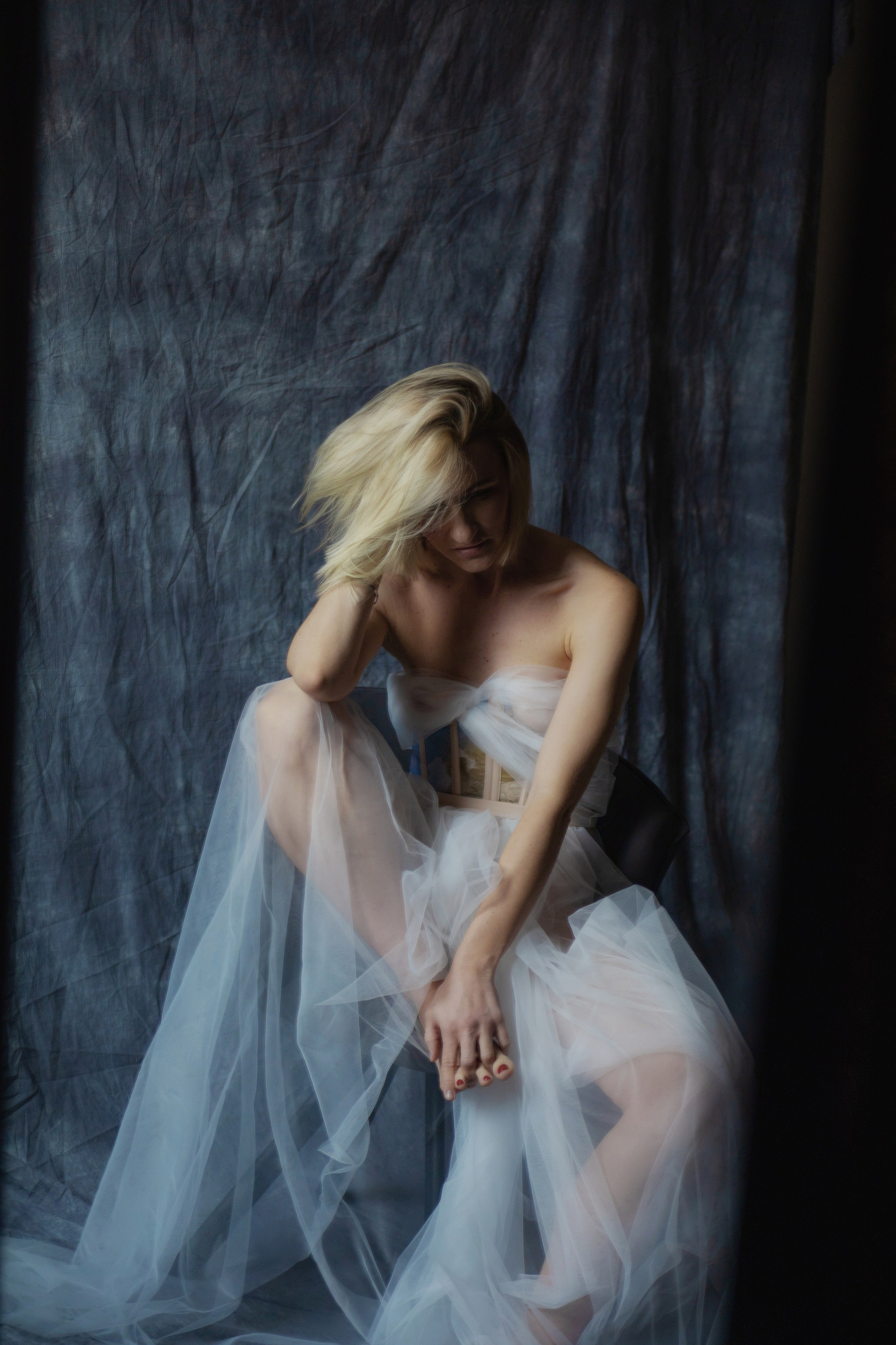 Женская фотосъёмка со сложным светом. Арт-фотограф. Фотосъемка, авторские принты для интерьера