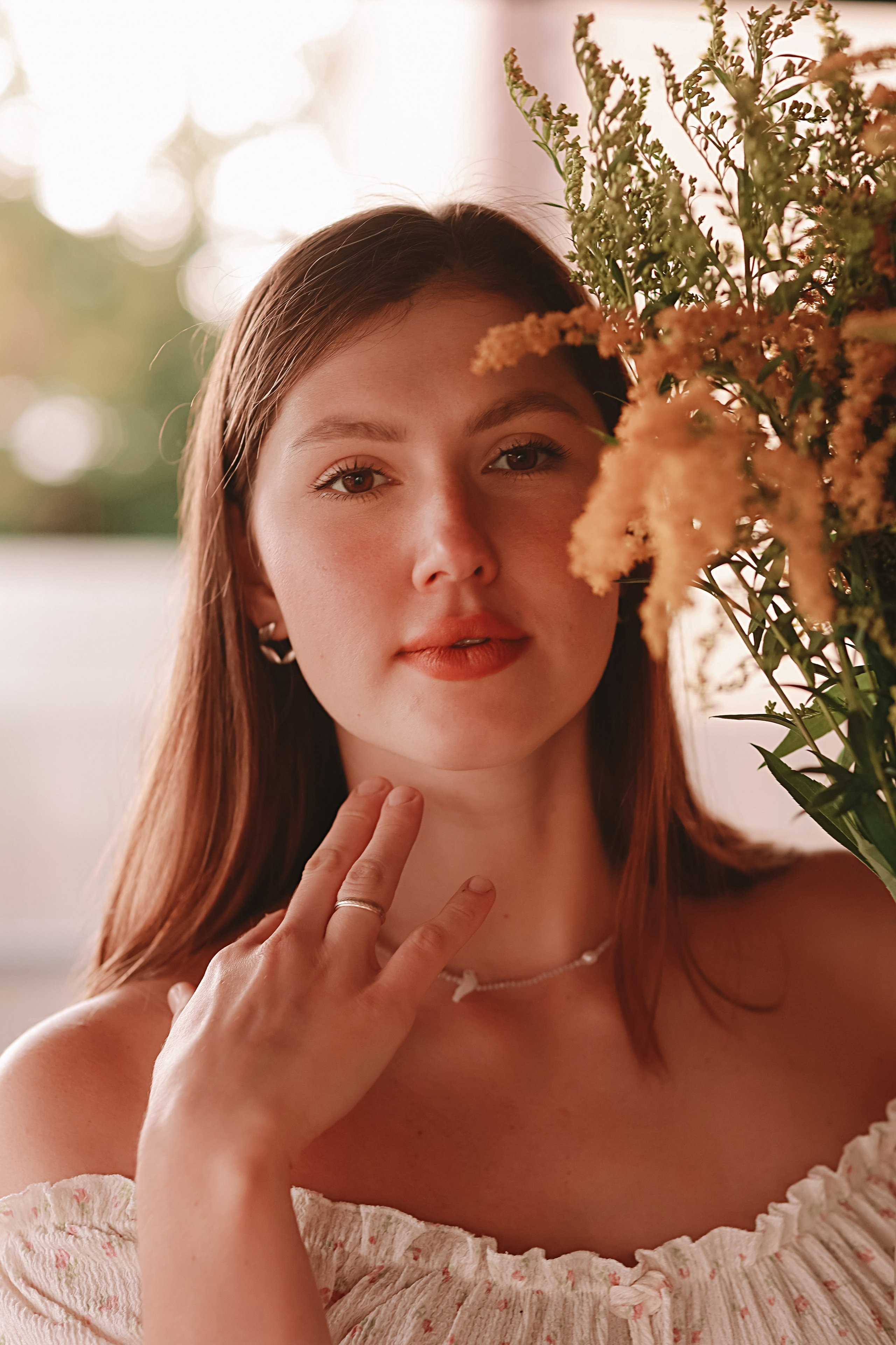 У дома. Семейный фотограф Тюмень, фотограф на роды Салмина Мария