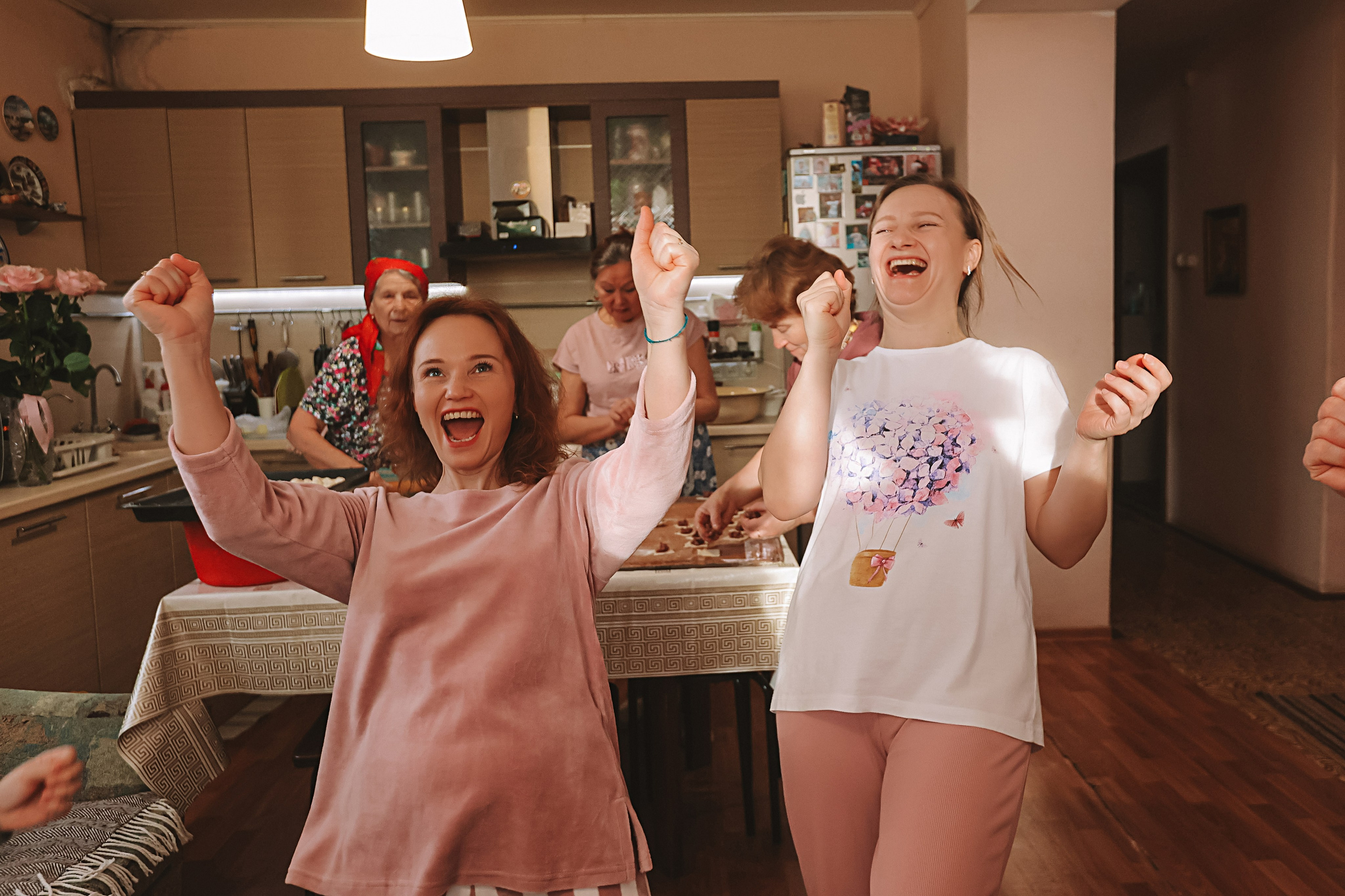 Большая семья репортаж. Семейный фотограф Тюмень, фотограф на роды Салмина Мария