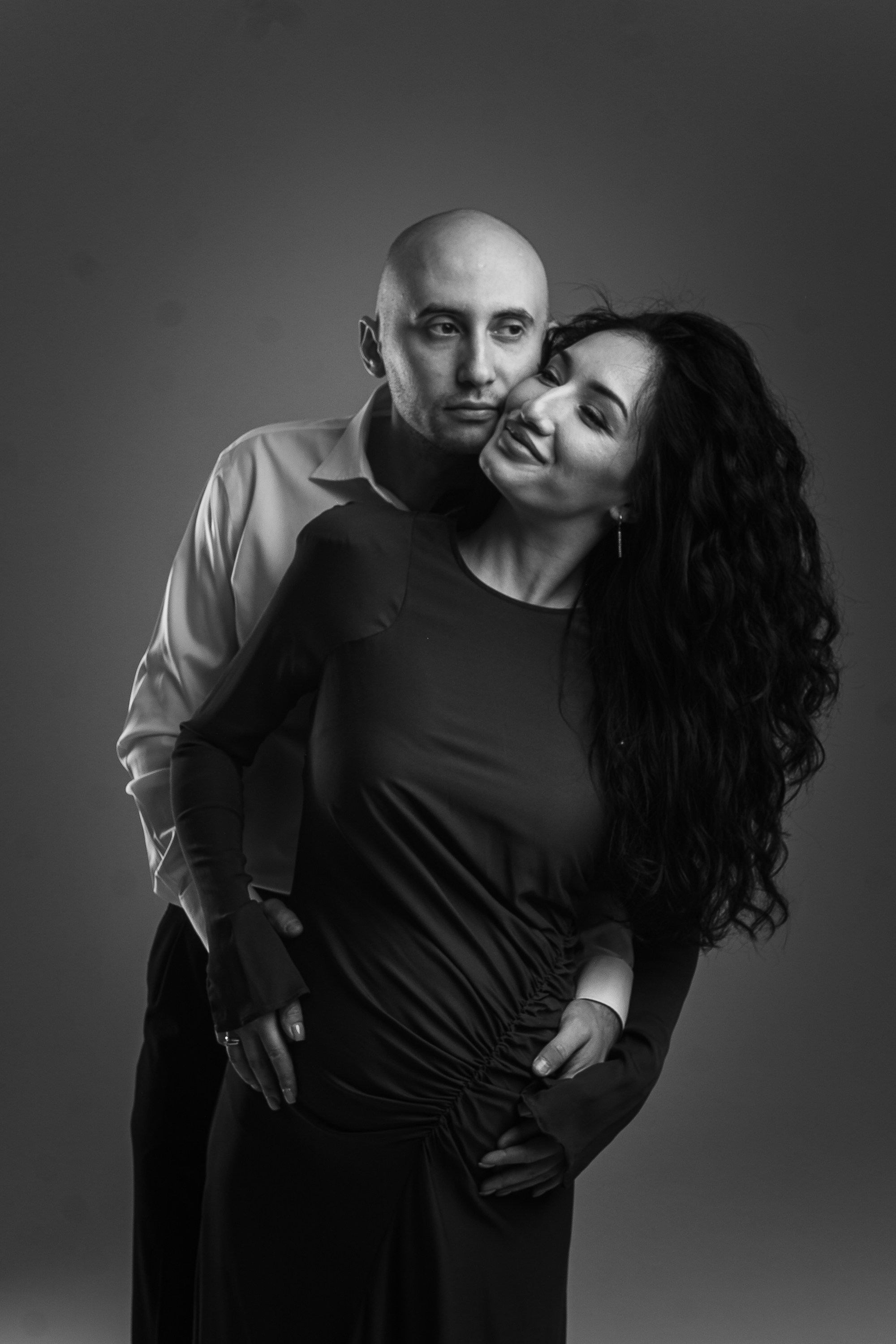 Беременность в ЧБ. Ваш свадебный и семейный фотограф