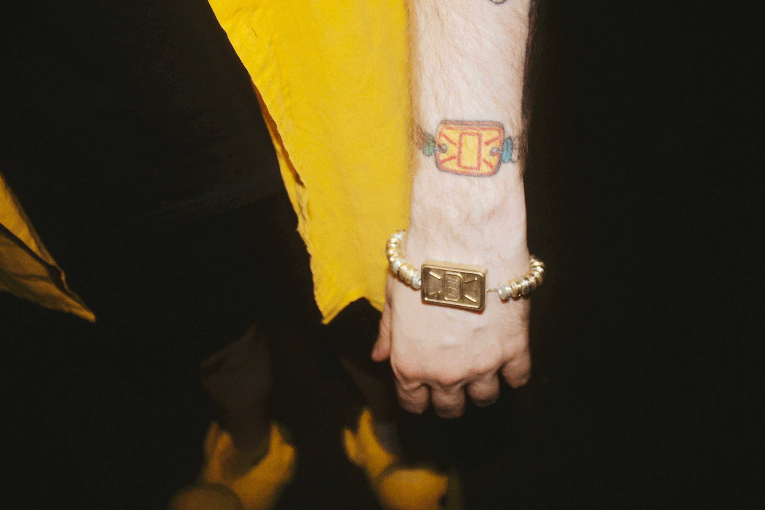 Съемка мерча MASHUPBLE. Концертный и портретный фотограф в Москве Соня Спросонья