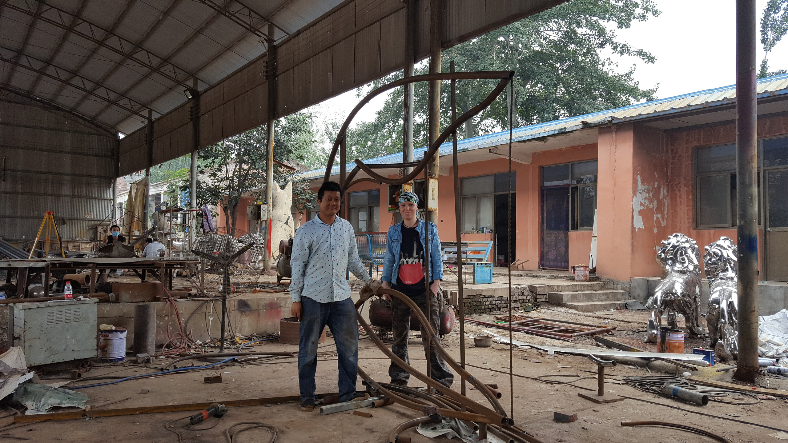 Поцелуй / Китай / Чаньчунь /2017. Художник — скульптор Антонина Фатхуллина