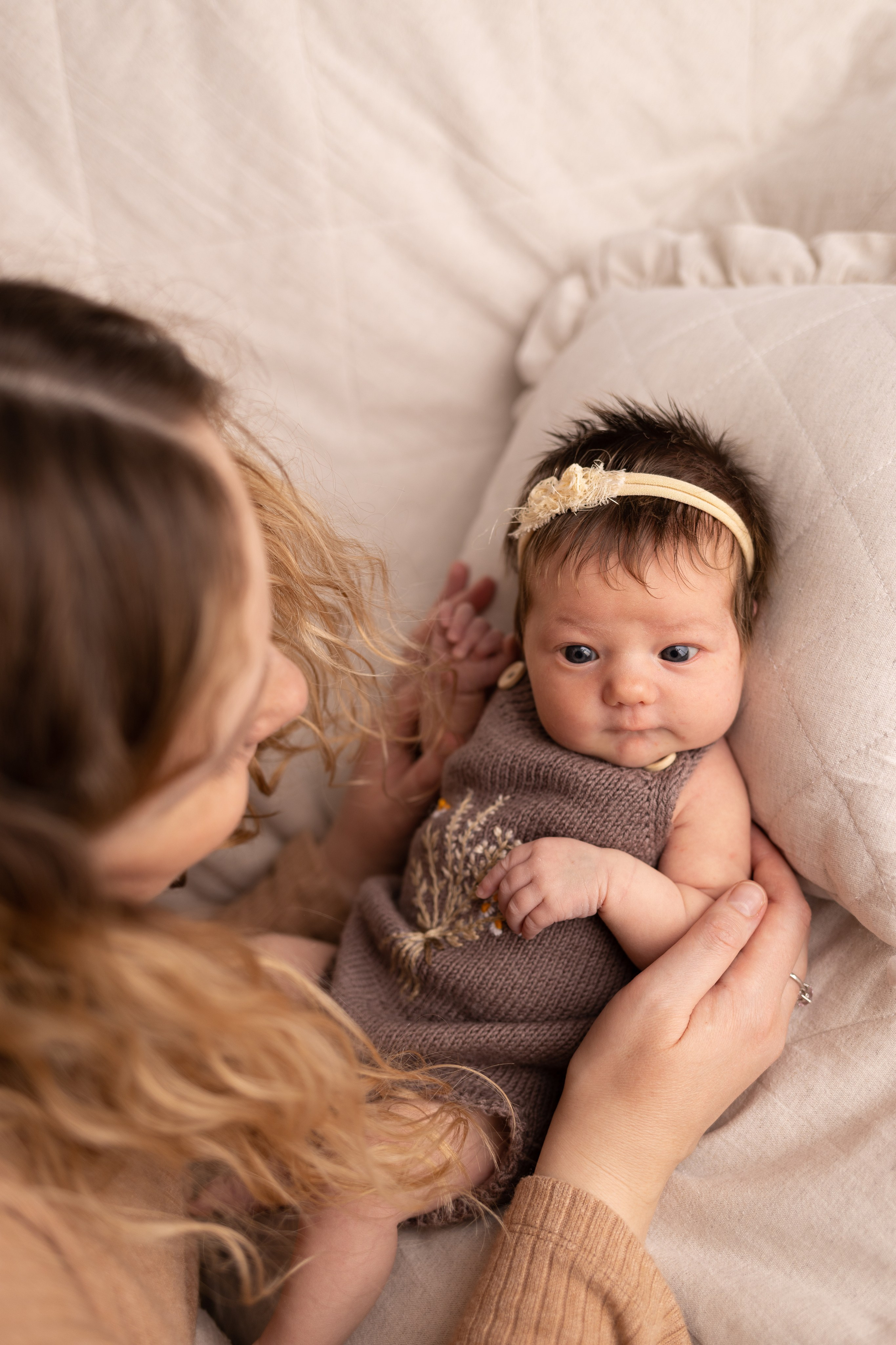 Newborn съемка в стиле Лайф. Фотограф новорожденных малышей в Омске и Омской области Эльвира Камаева