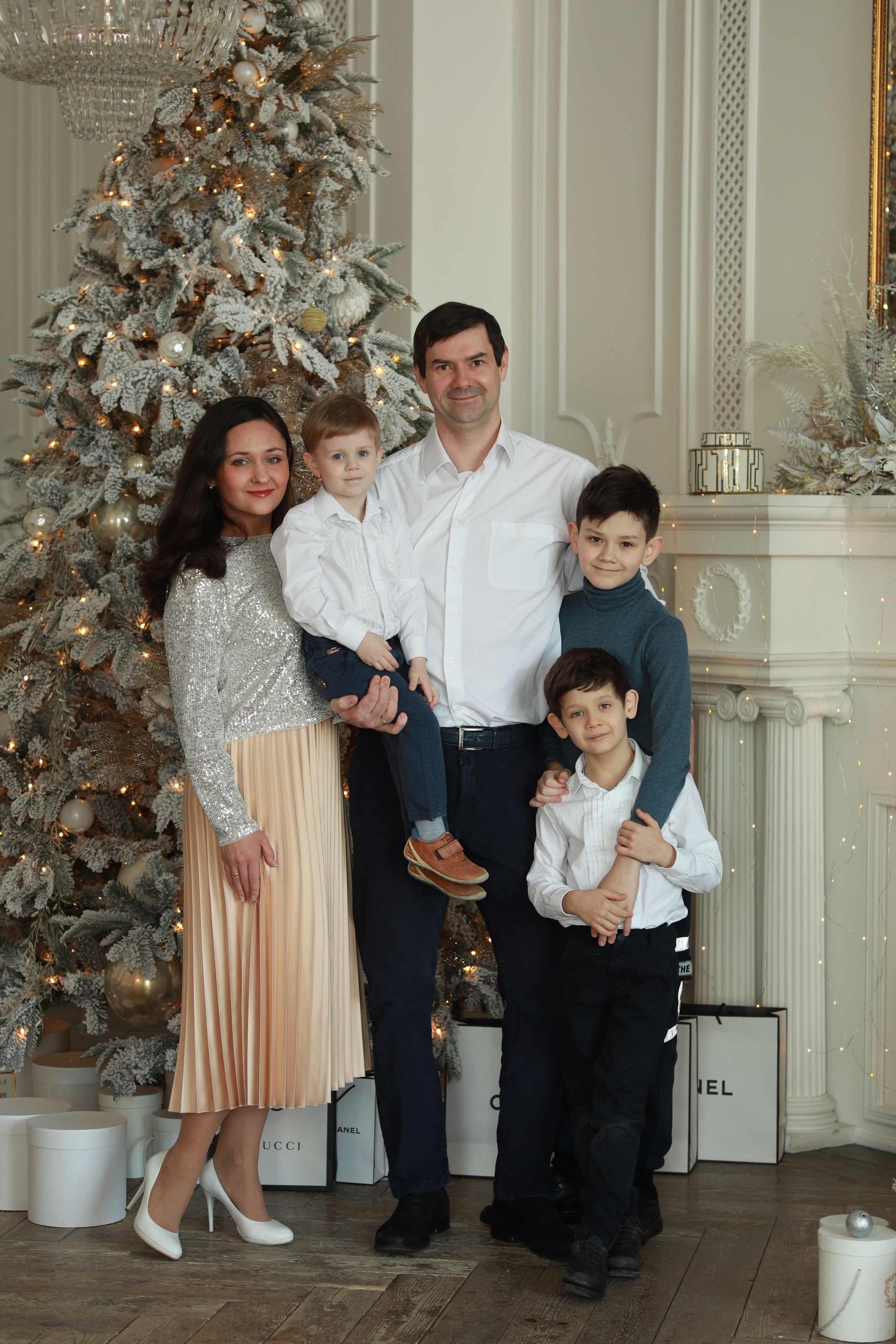 Новый год зал Angels. Фотограф Юлия Рязанова Москва семейный и детский