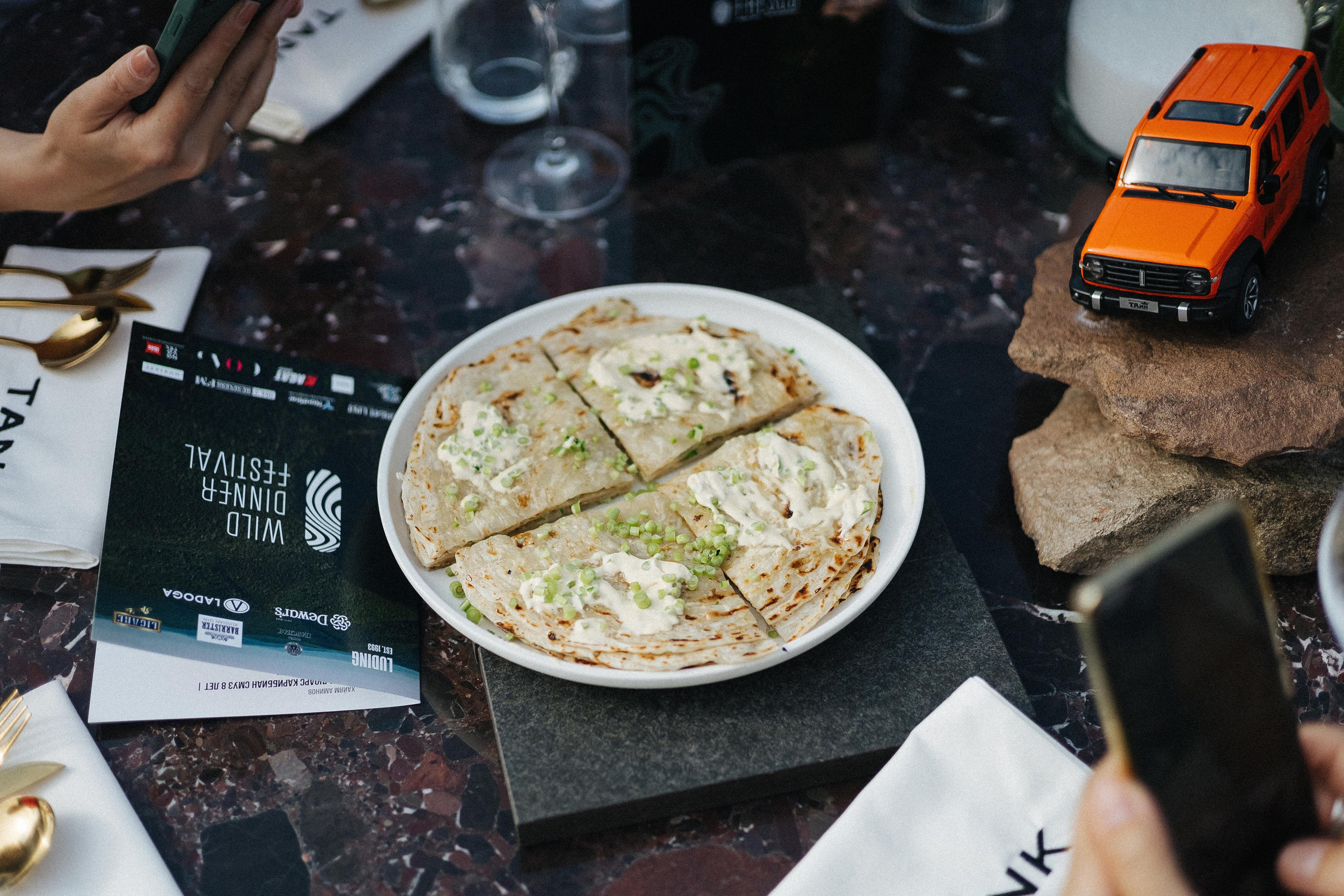 Дикий ужин. Фотограф в Красноярске Надежда Воскресенская