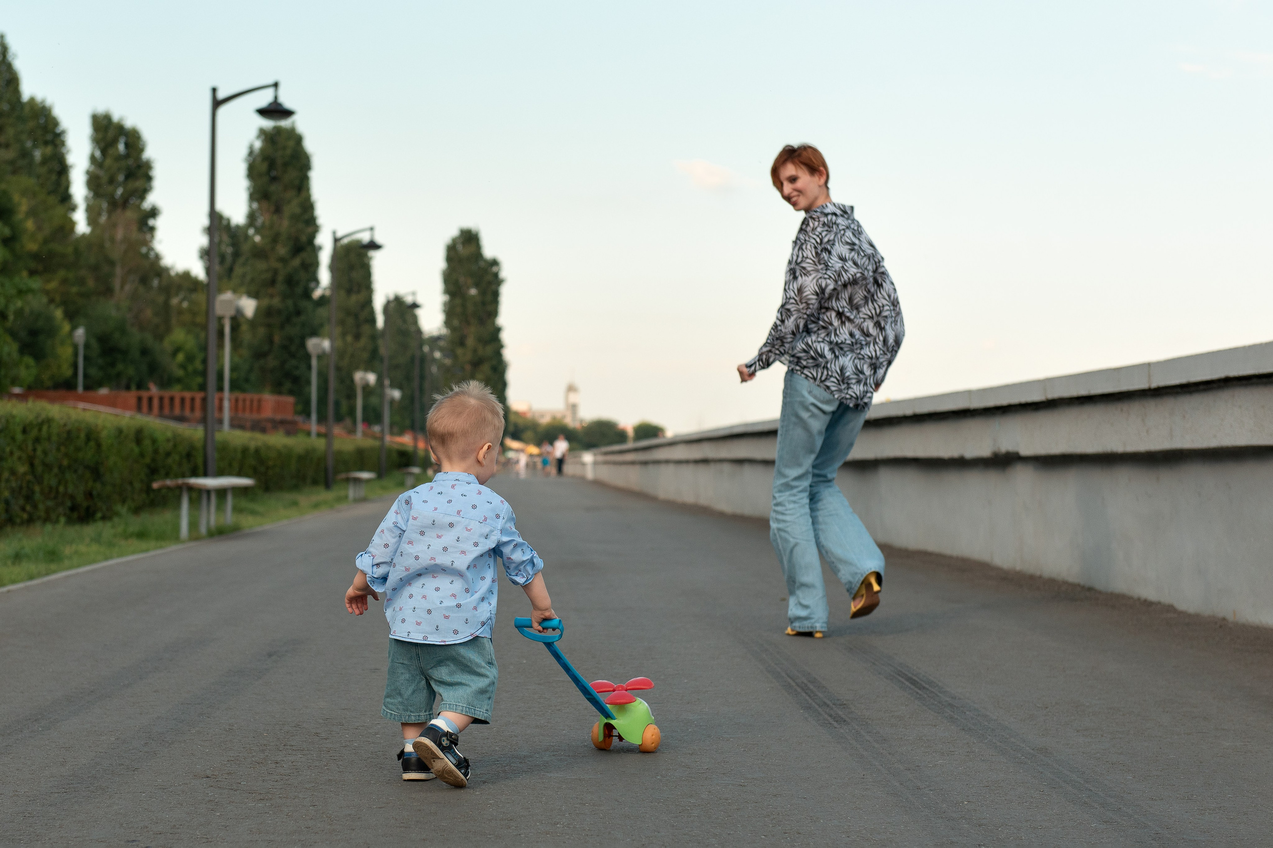 Прогулка на Набережной. Фотограф Саратов Юлия Петрова
