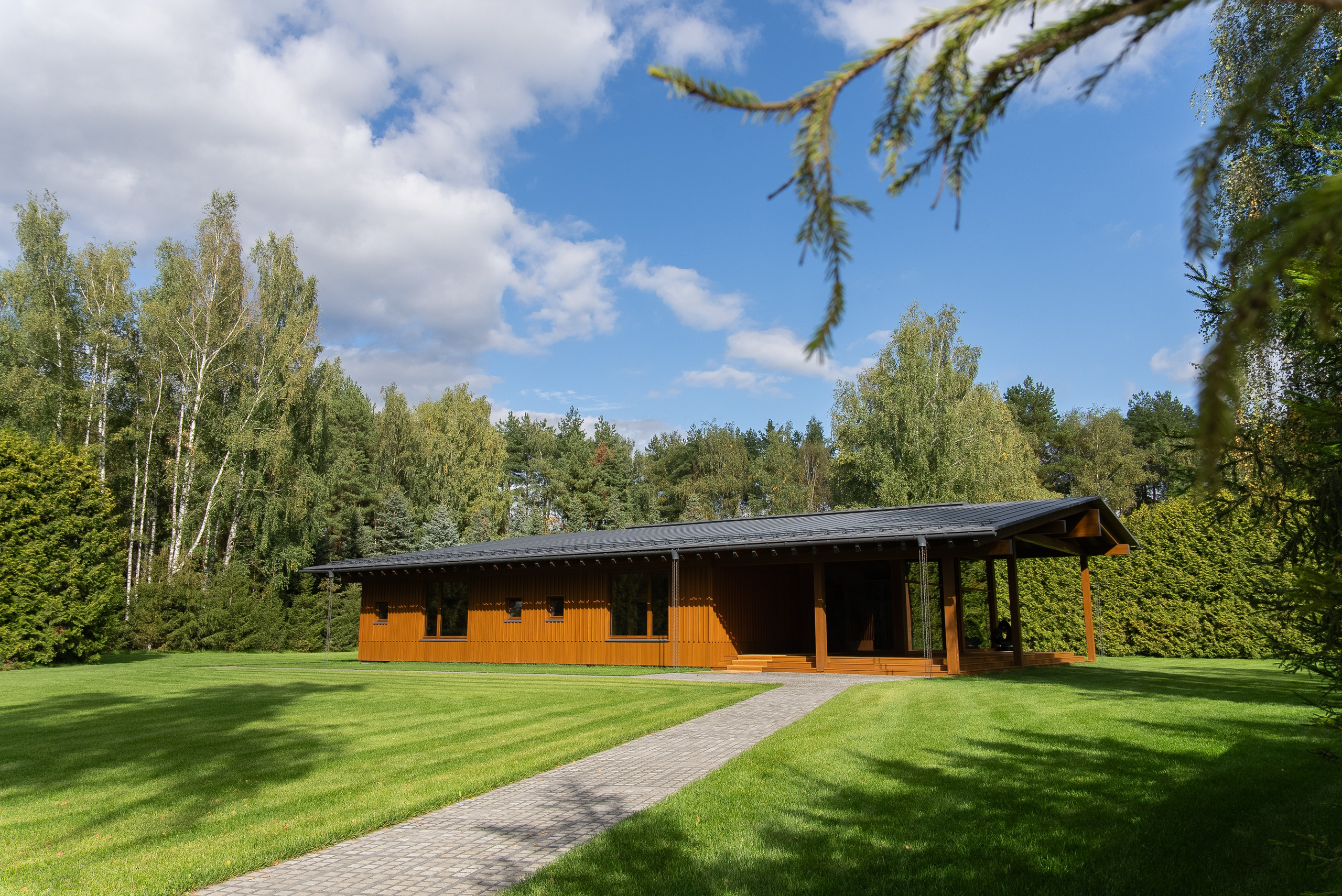 Дом для продажи. Автомобильный фотограф Светлана Усова