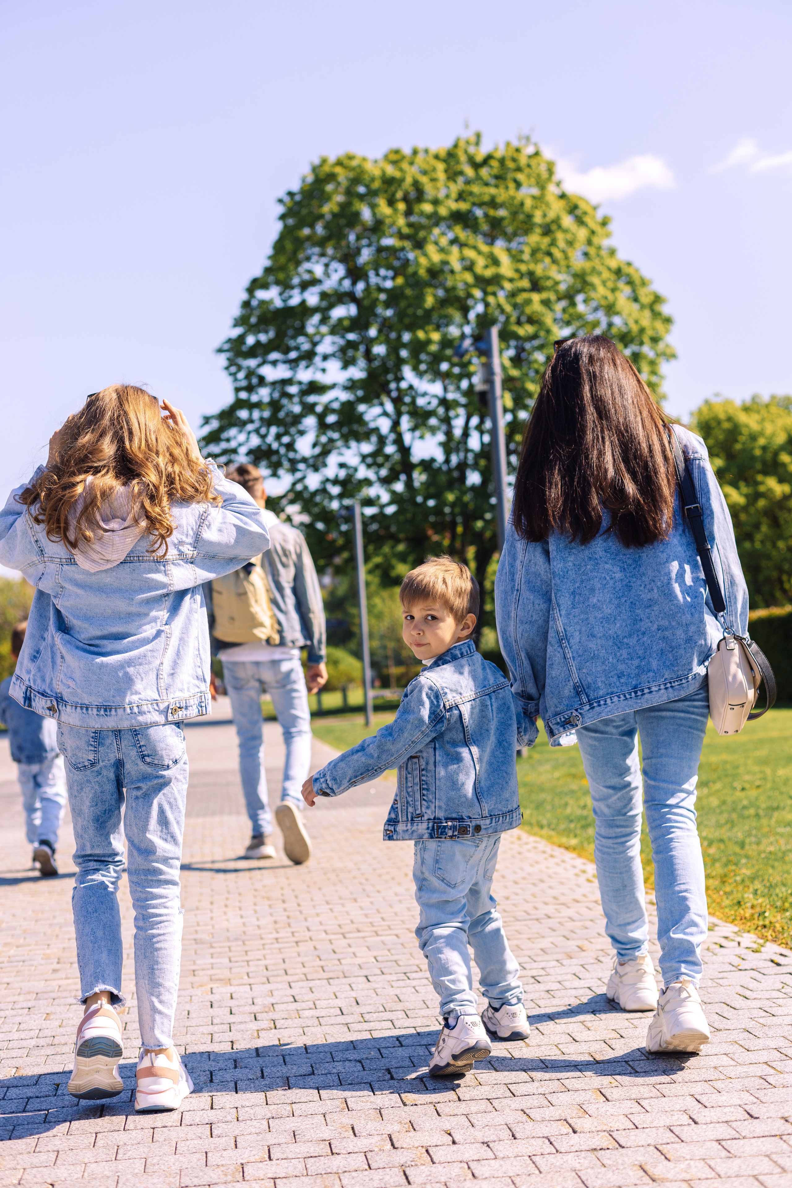 Семейная прогулка в парке Музеон