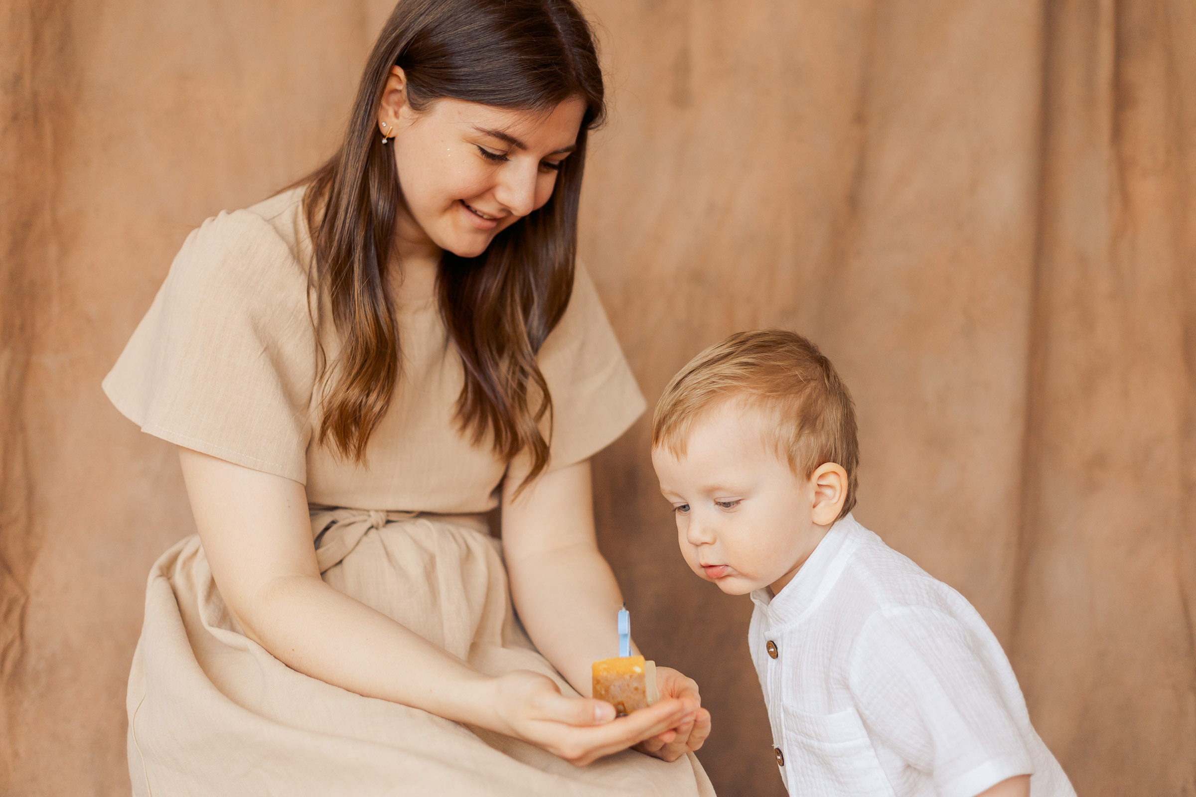 задуваем свечи