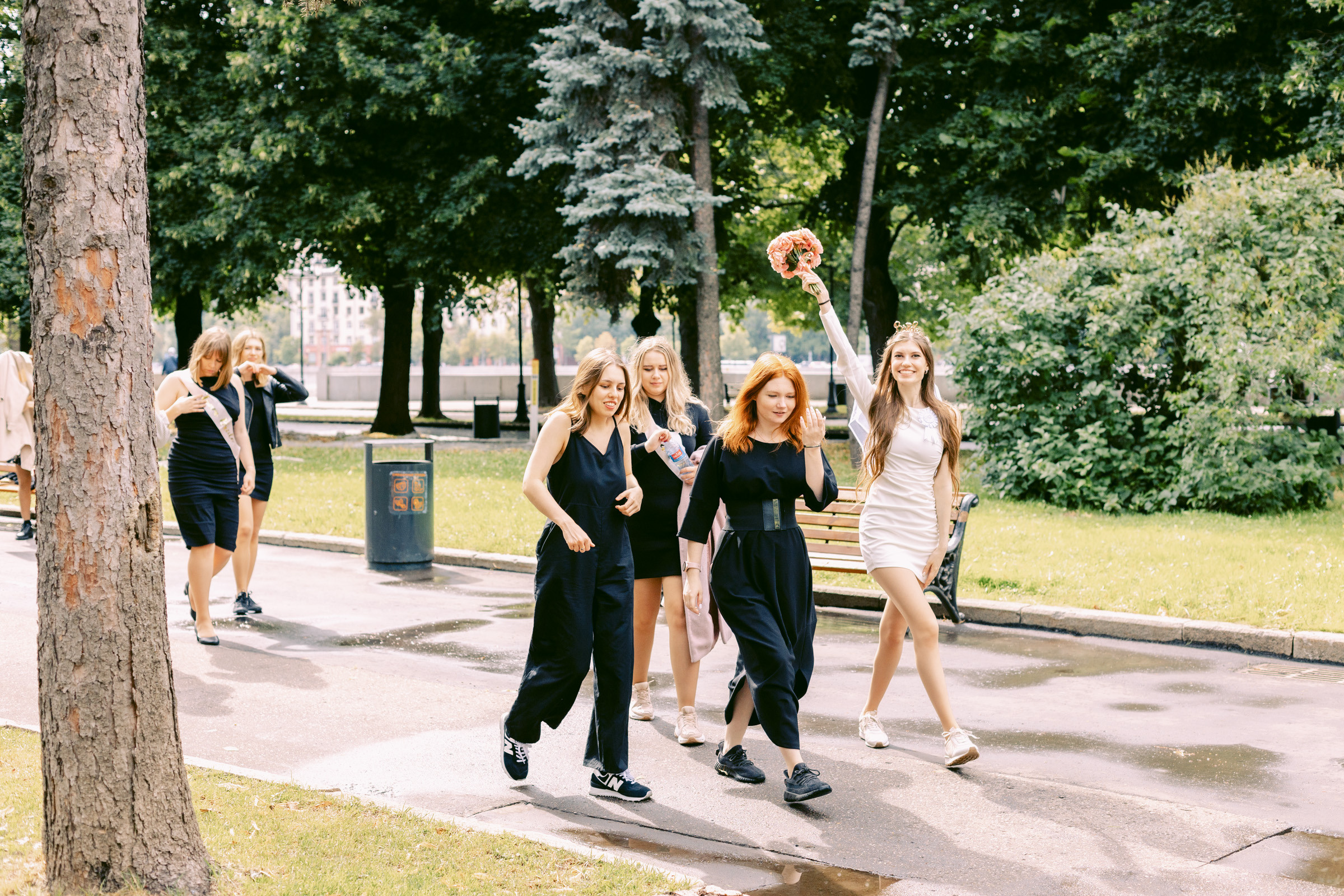 с подругами