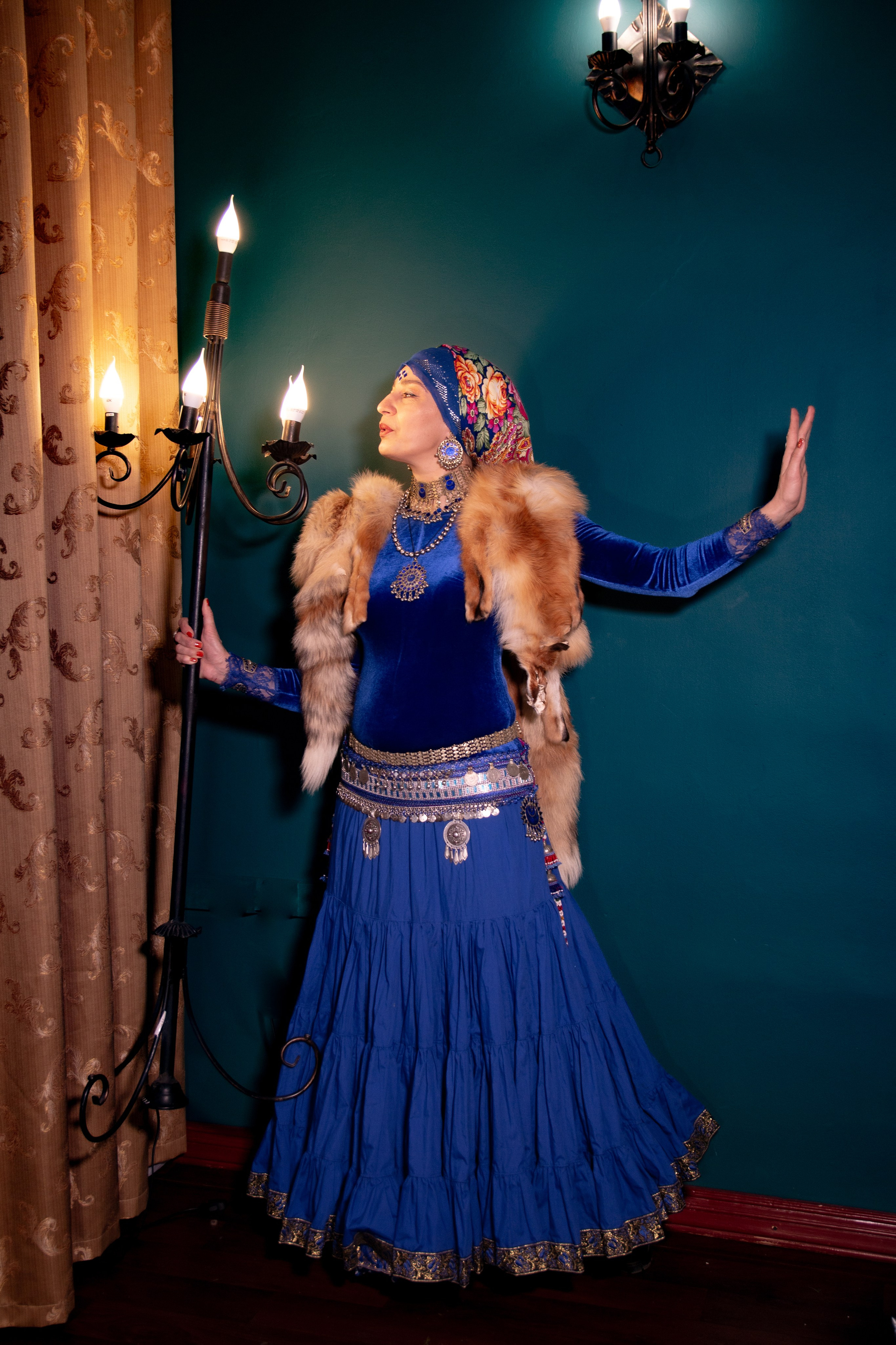 Танец в музее. Музей искусств. Ваш фотограф Северск | Томск