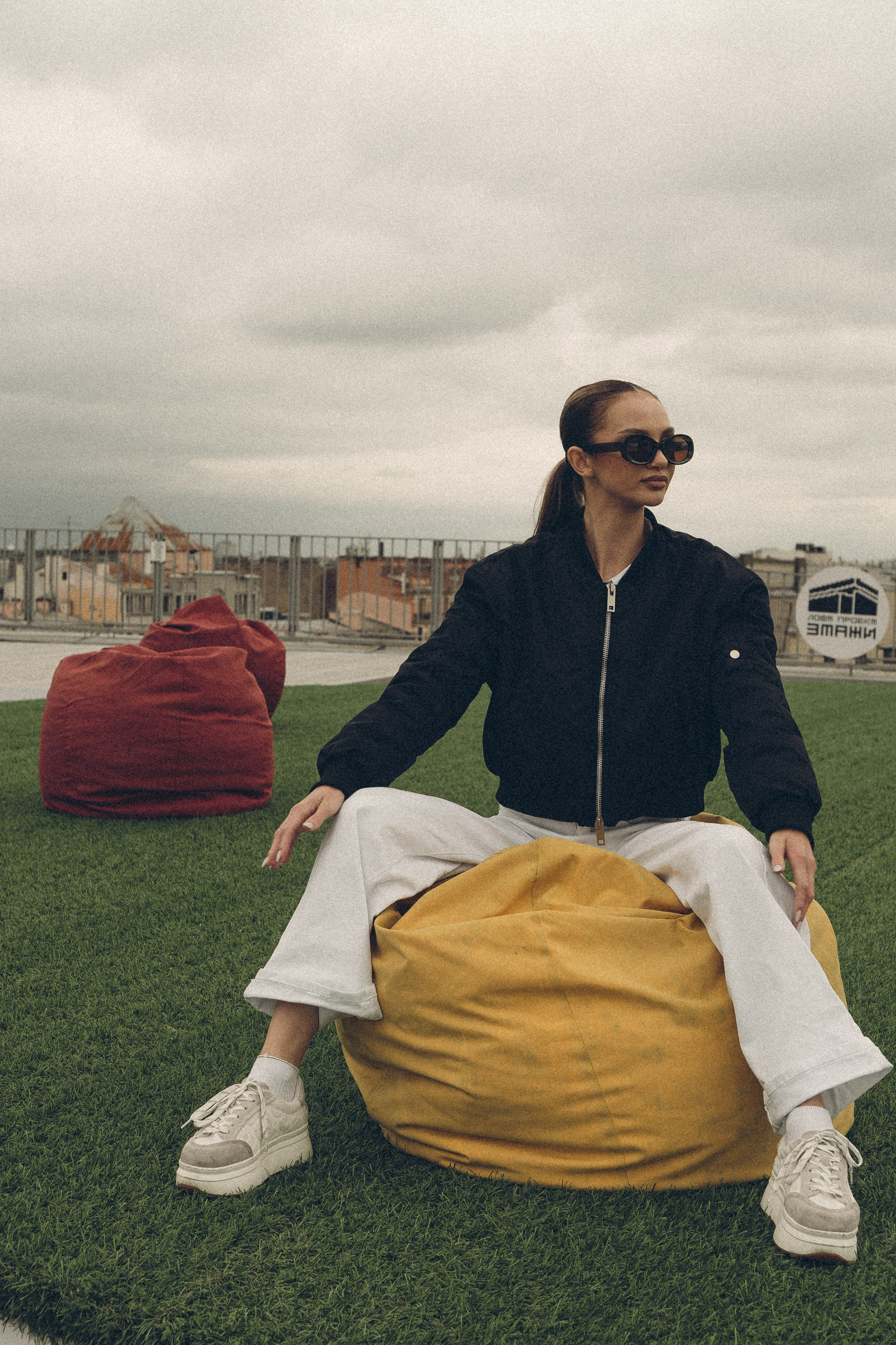 МЫ ГУЛЯЛИ ПРО КРЫШАМ ПИТЕРА. Профессиональный фотограф, Санкт-Петербург — Виктория Богомолова