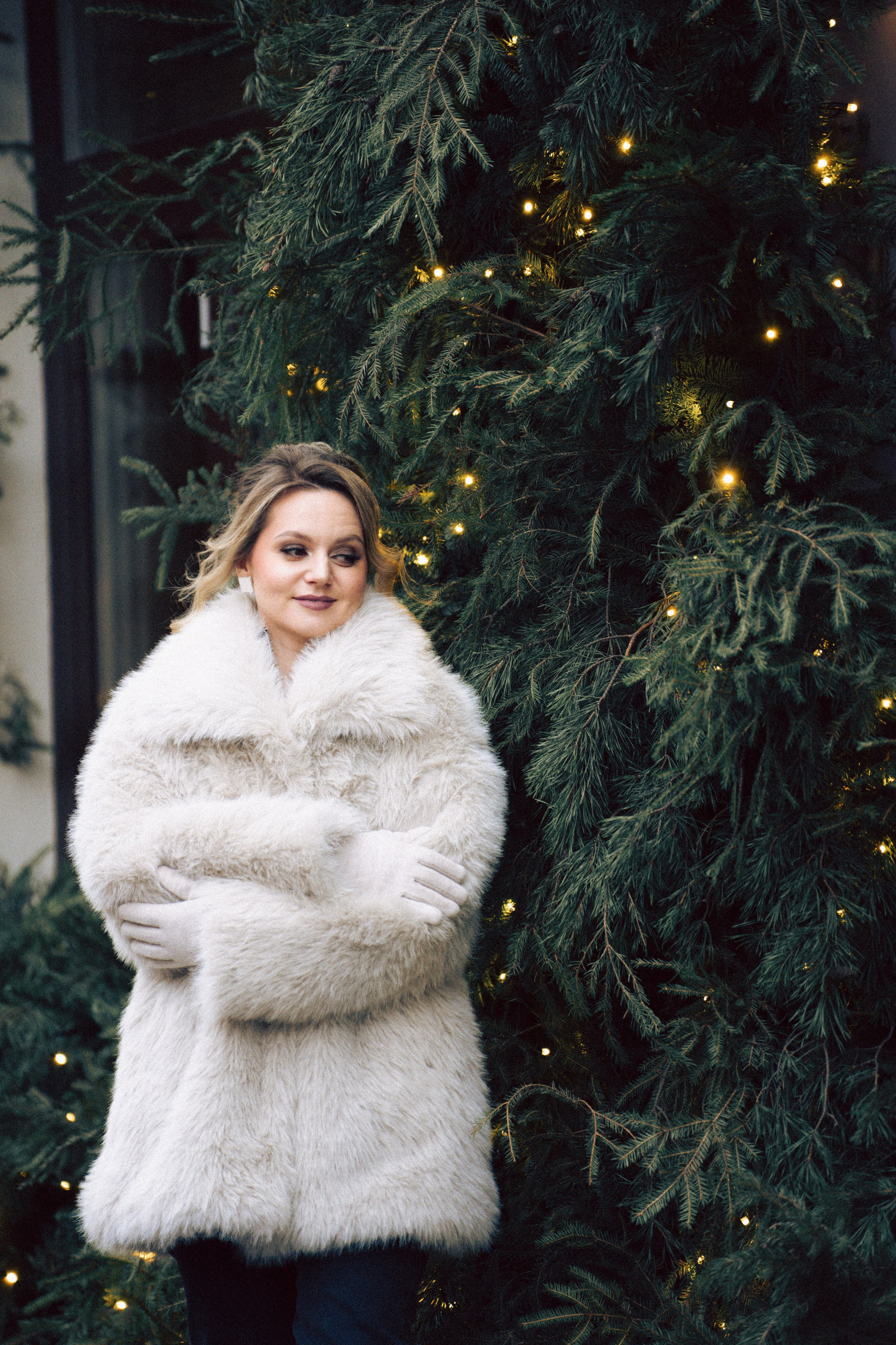 НОВОГОДНЯЯ ФОТОСЕСИИЯ В СТУДИИ ДЛЯ ДЕВУШКИ И ПРОГУЛКА ПО ЧЕРНЫШЕВСКОЙ. Профессиональный фотограф, Санкт-Петербург — Виктория Богомолова