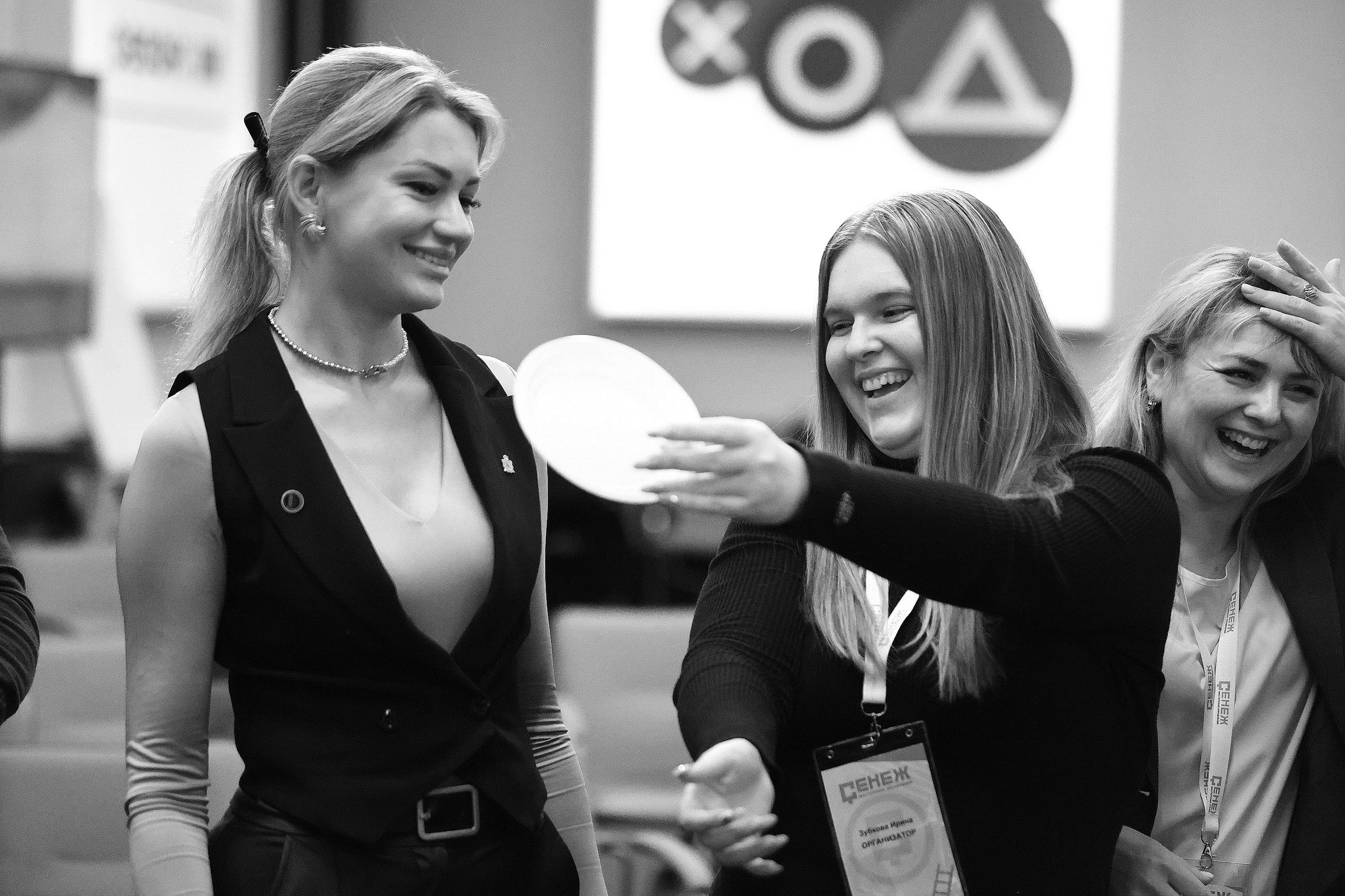 СЕНЕЖ. Публичные коммуникации лидеров. Фотографирую масштабные события, людей и их истории по всему миру. Константин Трубников