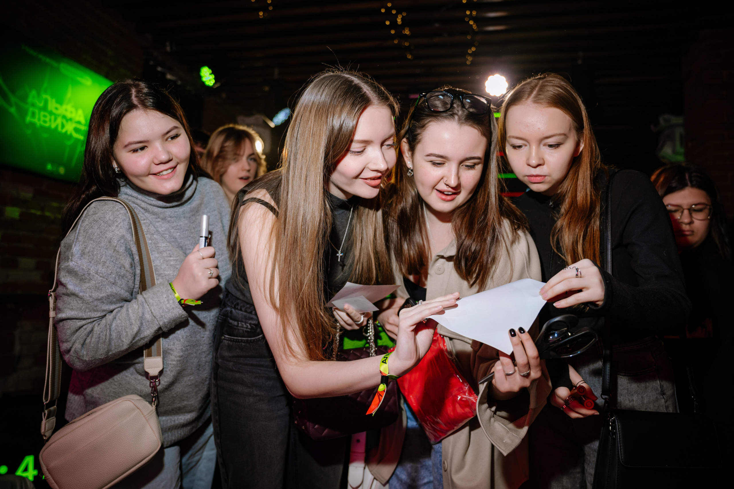 Альфа Движ — фестиваль для студентов. Максим Комаров — Профессиональный фотограф