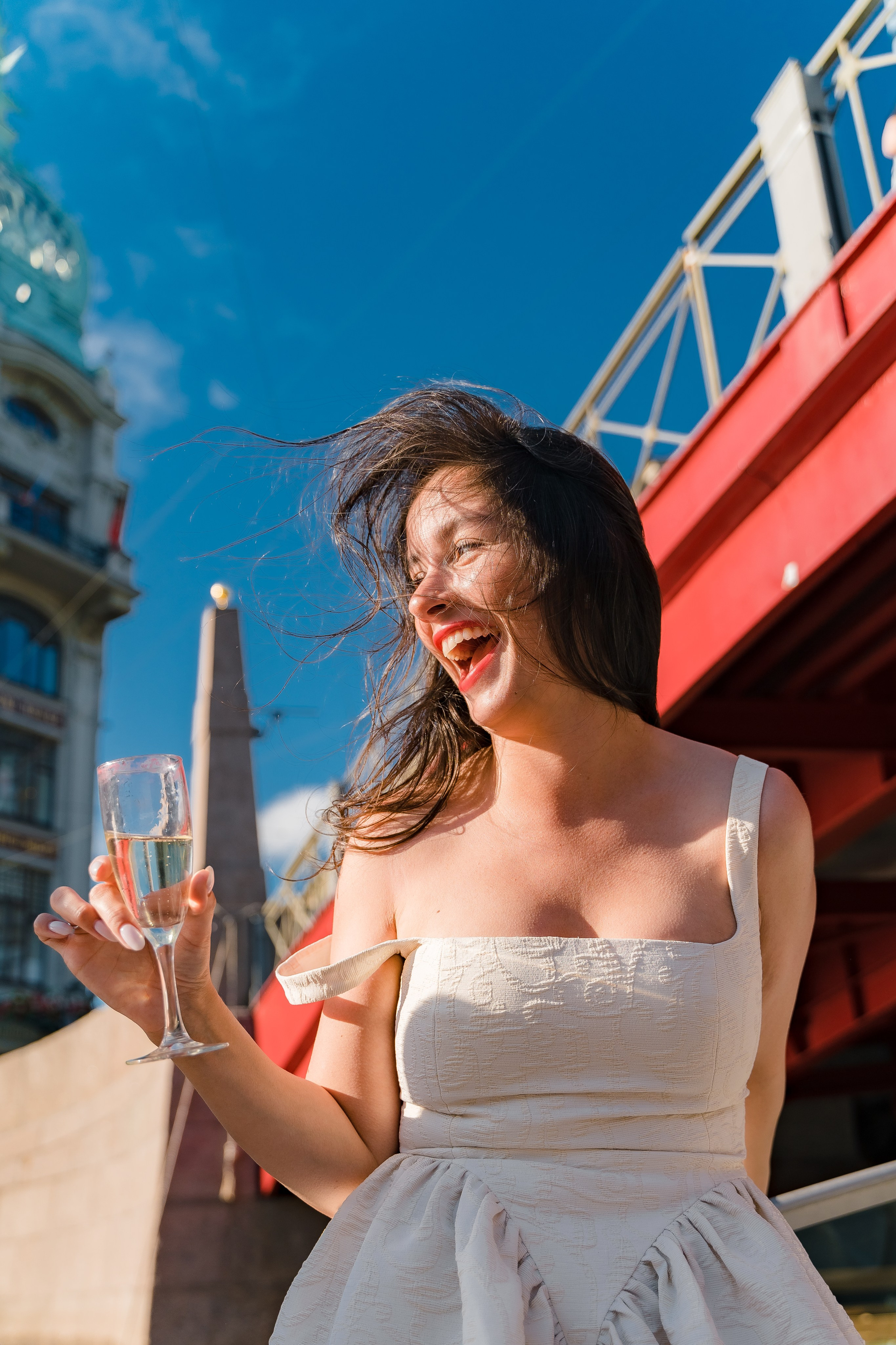 Фотосъемка девичника, встреча девушек, веселые женские портреты