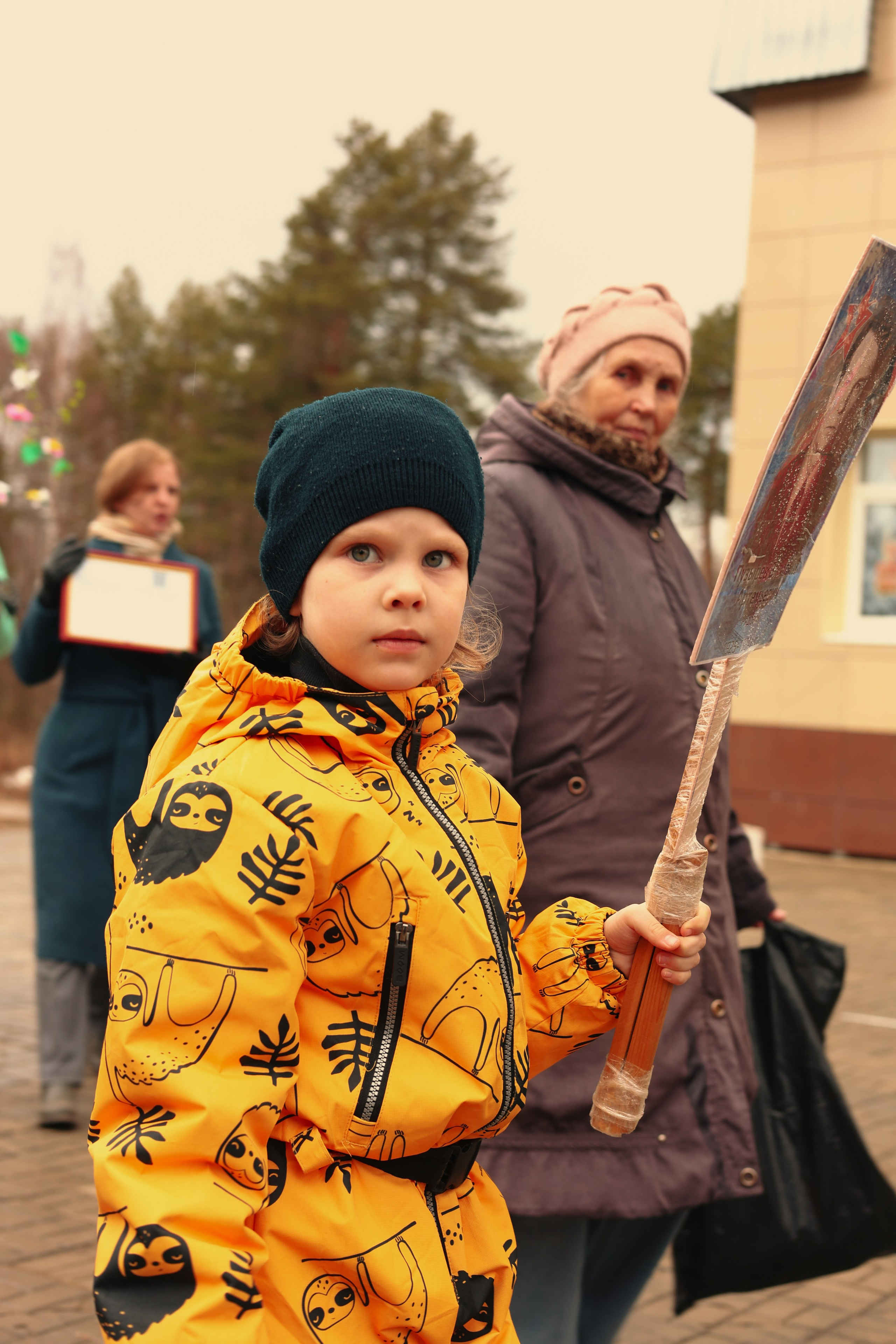 9 мая — «Родной дом». Фотограф в городе Киров Денис Вербин