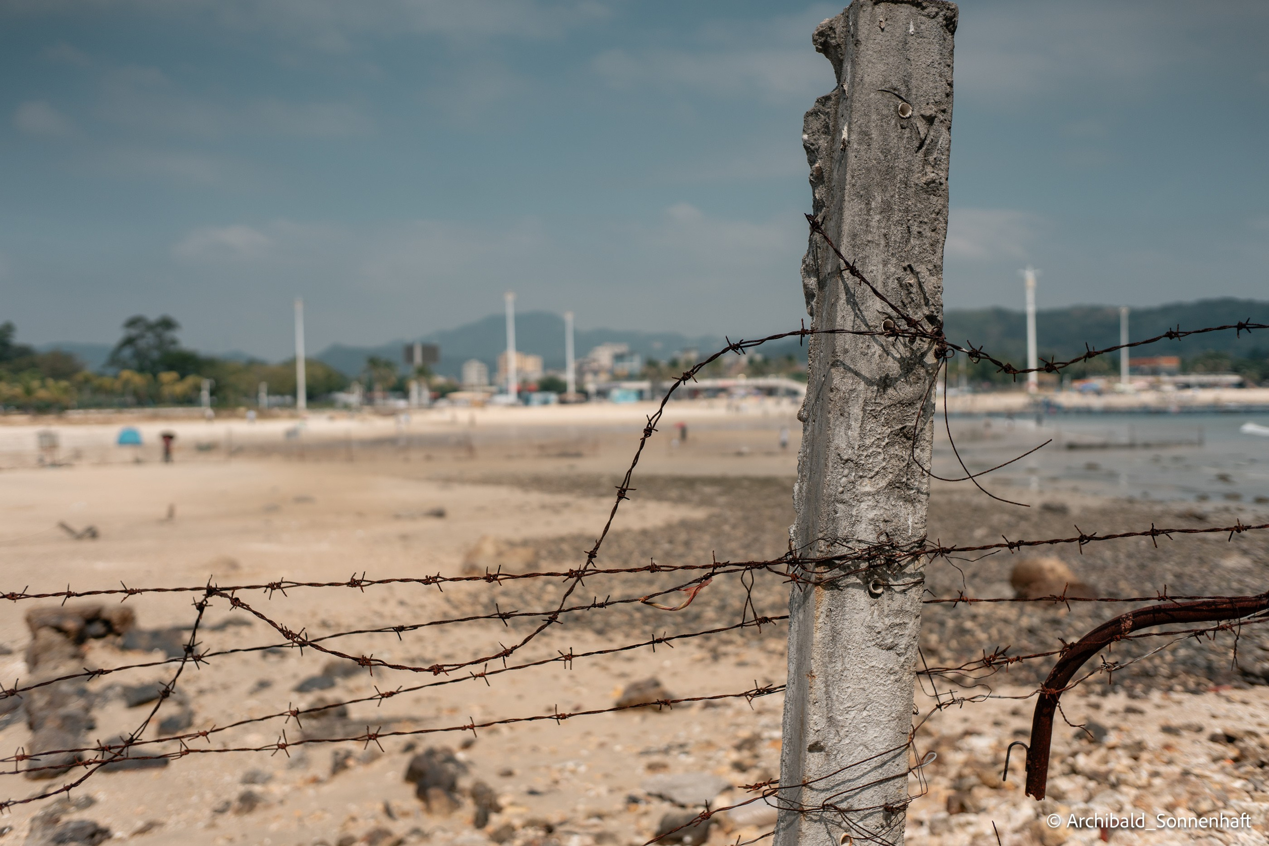 Kayaking in Huizhou, China. Photographer in Guangzhou, China. Archibald Sonnenhaft