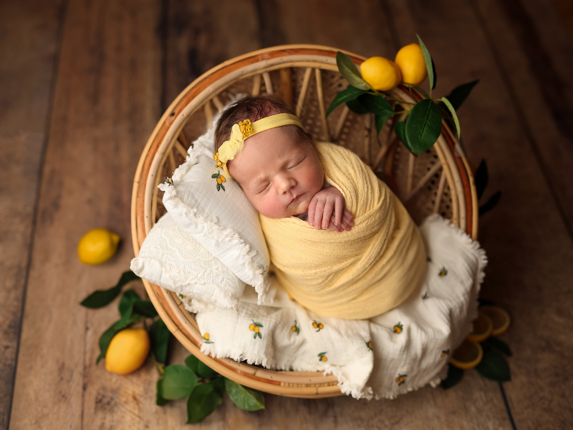 Newborn. Фотограф новорождённых в Казани Нейля Гильмутдинова ньюборн