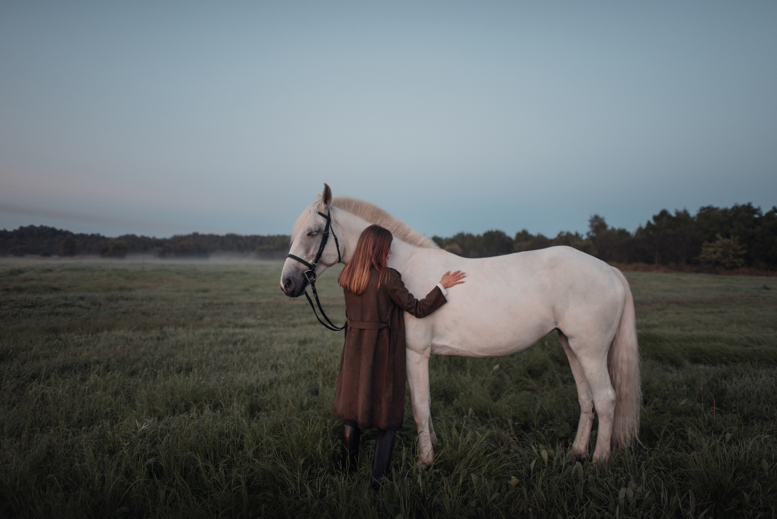 Конное: рассвет на поле с Лерой и Златой. Портфолио