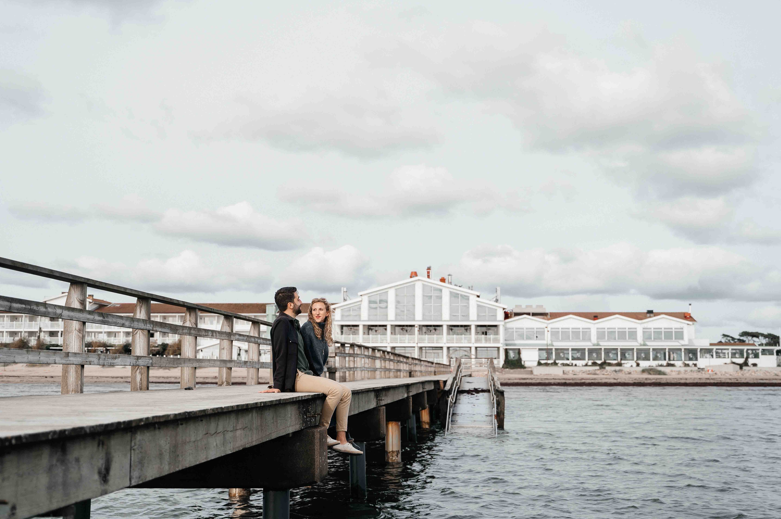 Parfotografering på Skrea strand | Fotograf i Falkenberg. Bröllops- och familjefotograf i Halmstad | Valentina
