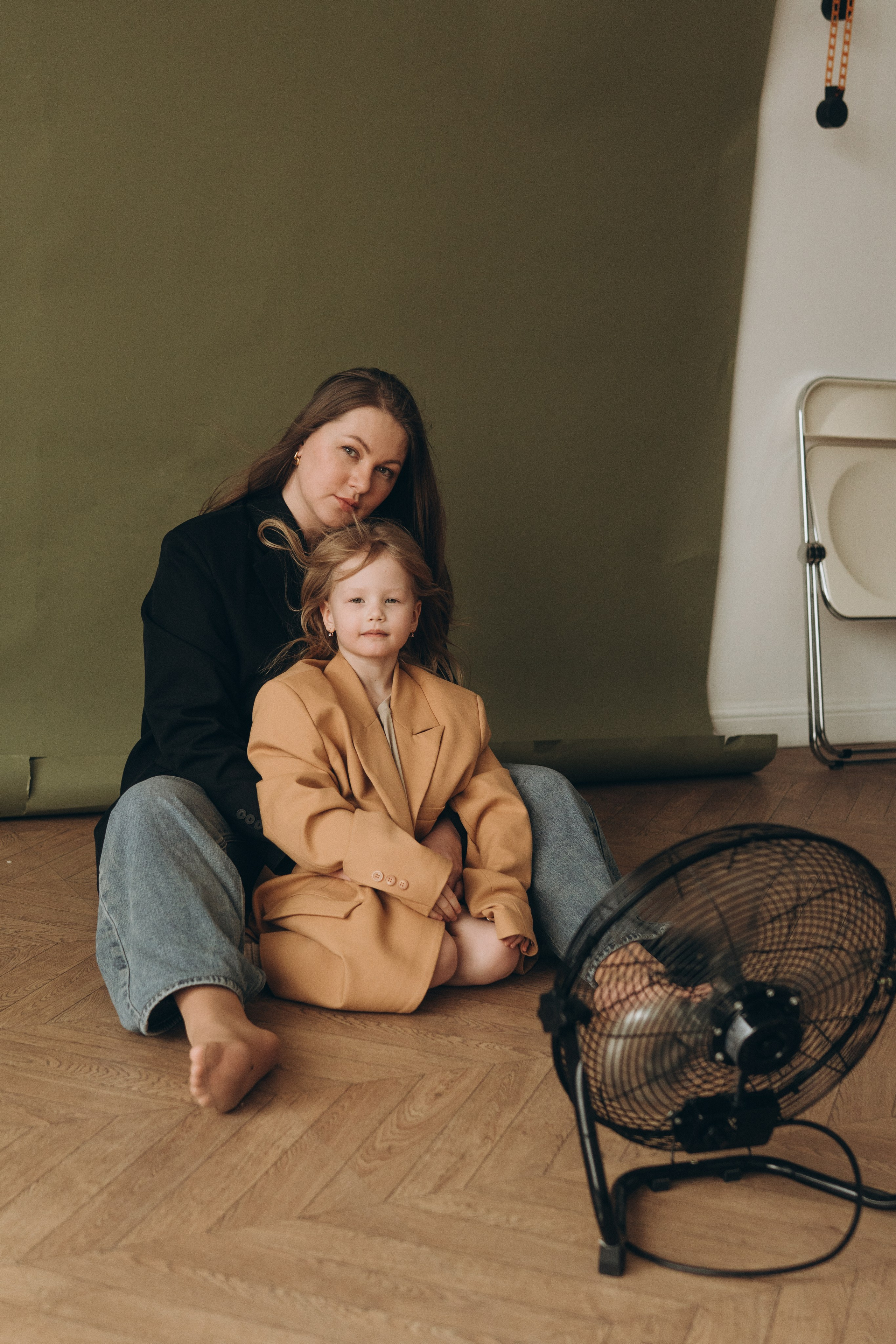 Студийная фотосессия материнства. Семейный, ньюборн фотограф, фотограф на роды в Москве, Виктория Тюльдюкова