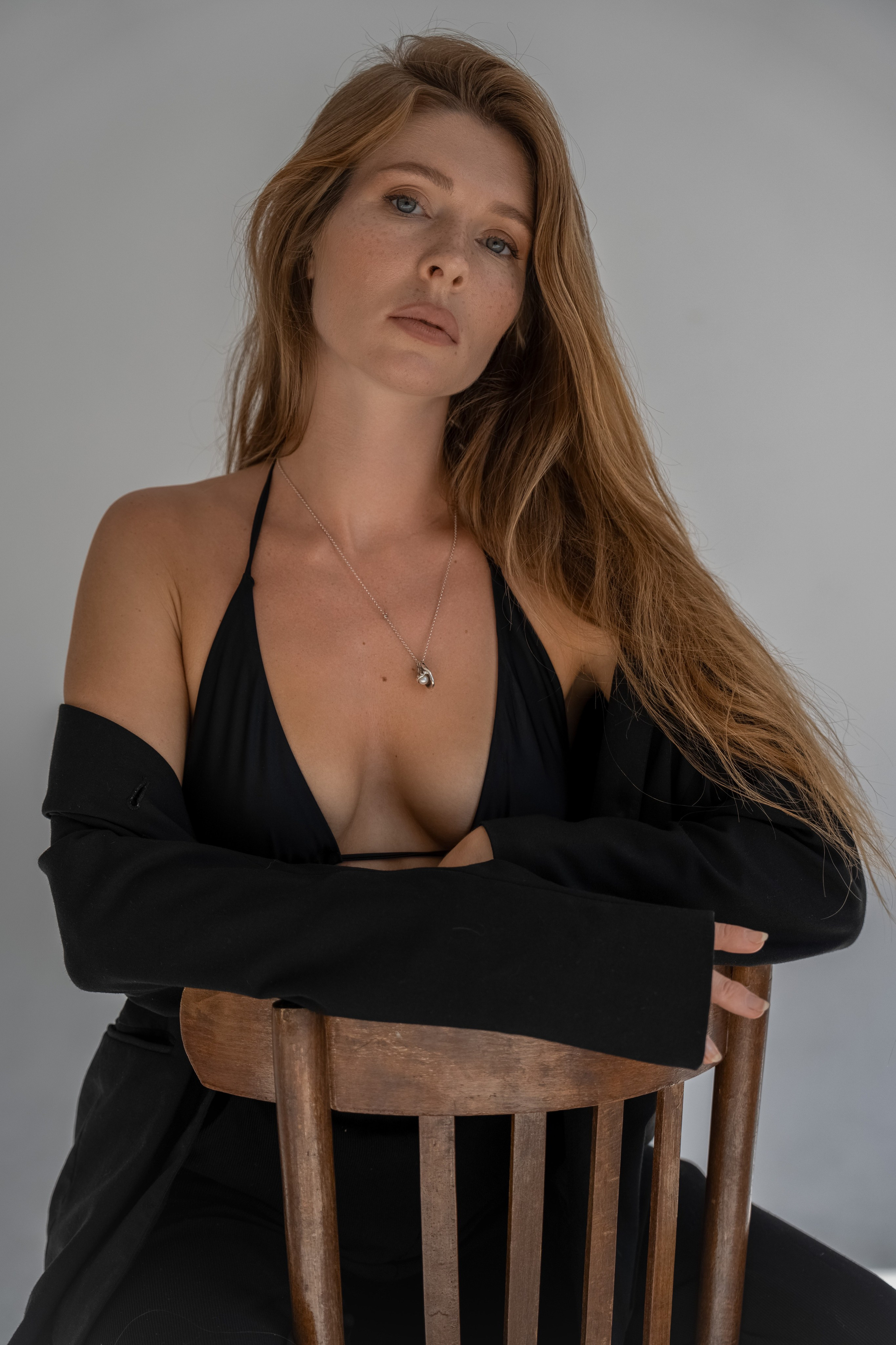 Татьяна, 42-44 р-р, 175 см. KED Production — продакшн из СПб. Создаём фото, видео и контент, который помогает брендам и селлерам продавать больше