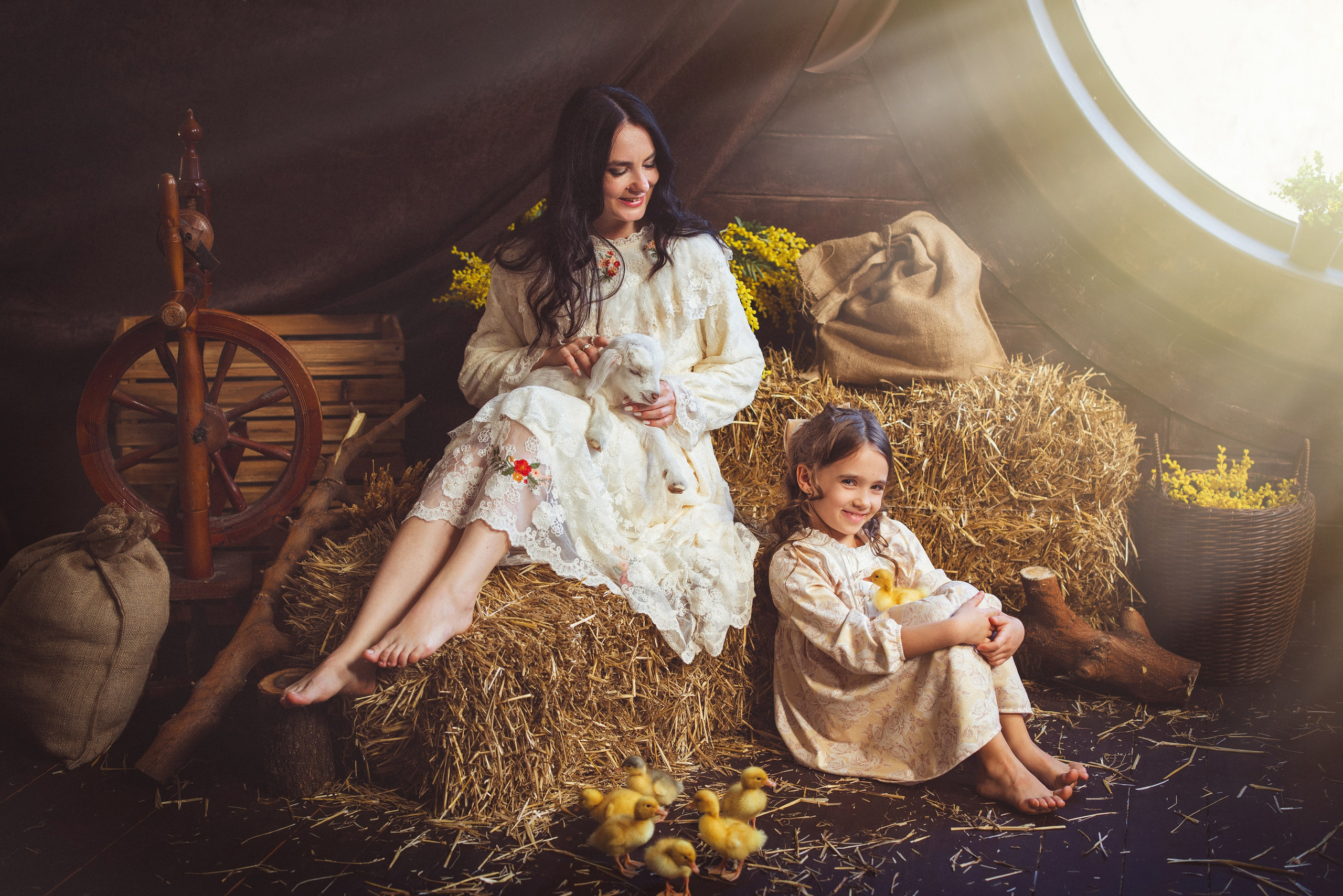 Пасхальный фотопроект с козочкой и утятами, в фотостудии «Эль» 2024 г. Семейный и детский фотограф в Краснодаре Анна Трашкова