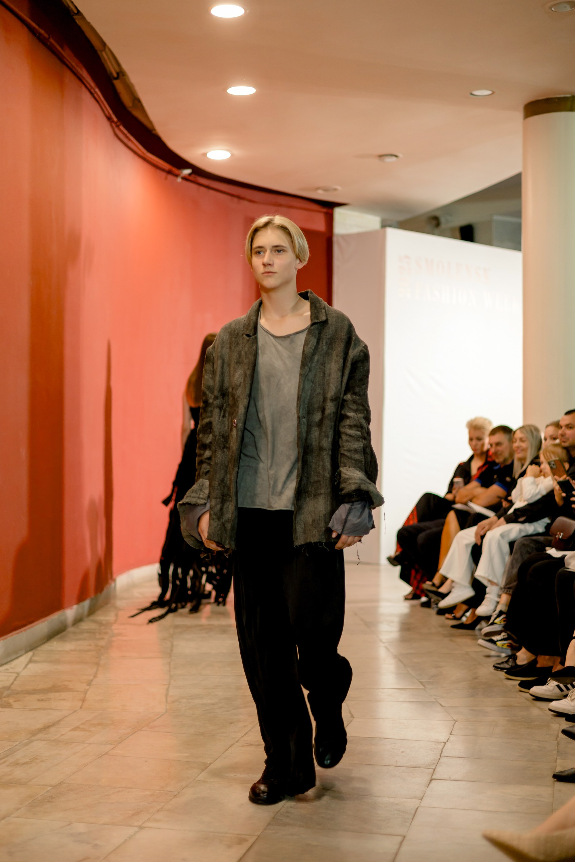 Smolensk Fashion Week 2025_ФИНАЛЬНЫЙ ПОКАЗ ДРАМТЕАТР. Главная