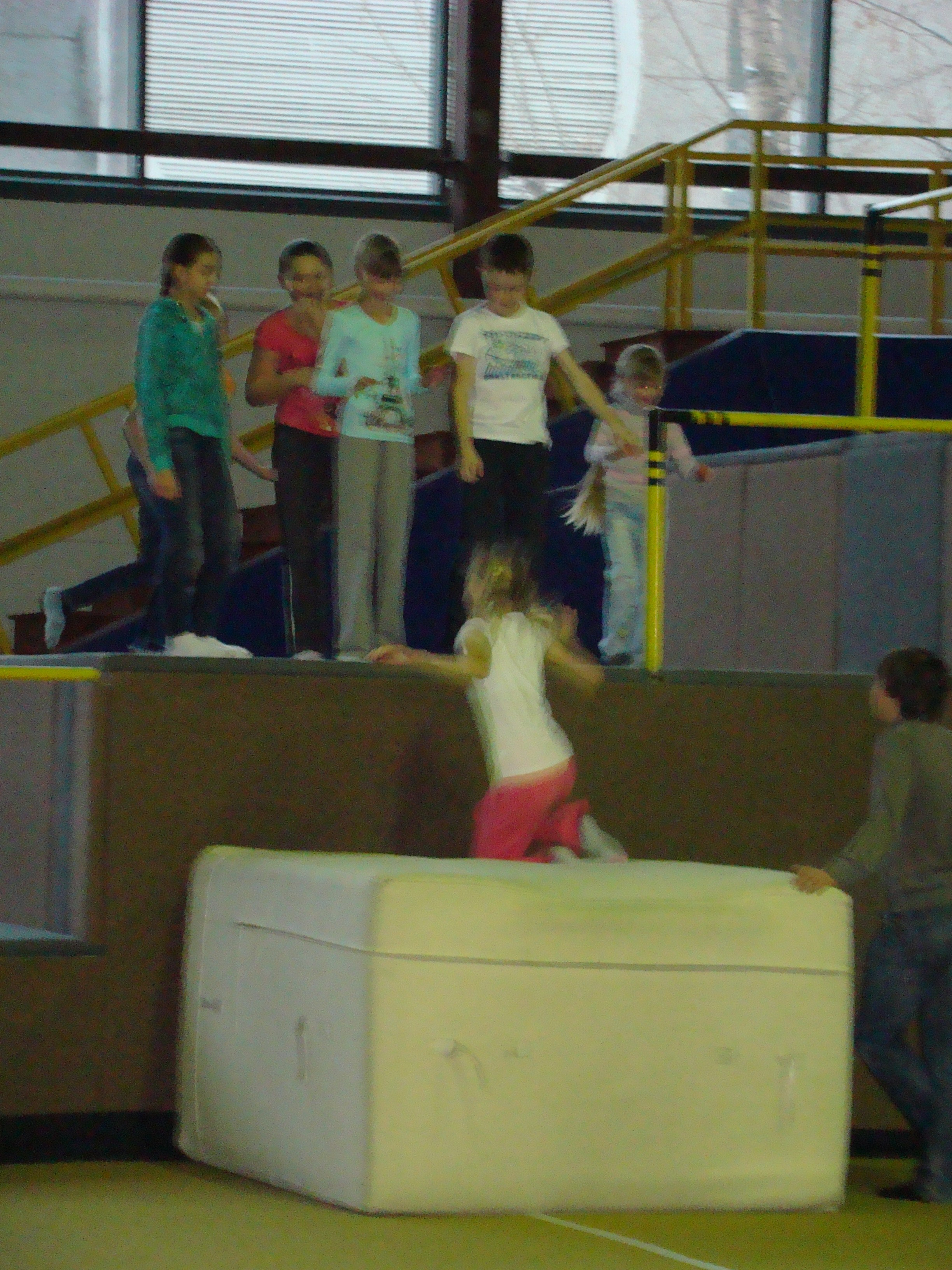 Катя ДР 12 лет Дома + Спортекс 04.12.2011. Семейный, Свадебный фотограф СПБ Питер— Романова Екатерина