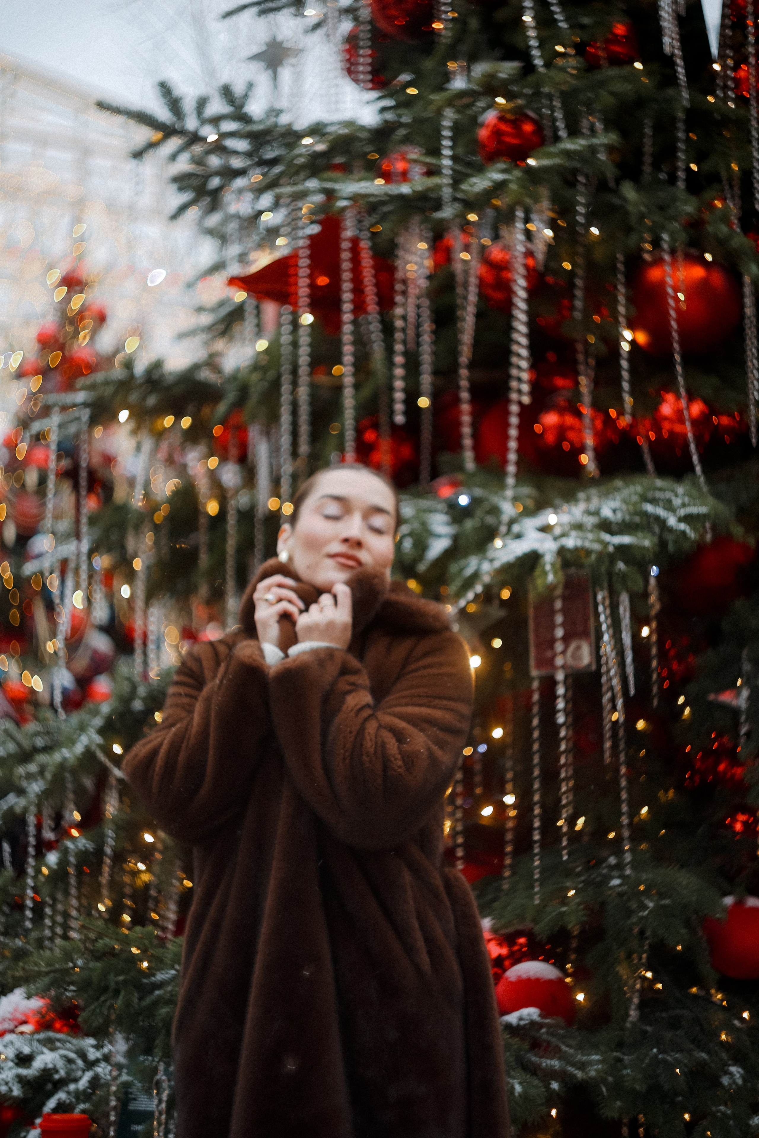 🎄 Новогодняя фотосессия в Москве 2025-2026: Цены, Локации и Пакеты. Женский фотограф в Москве Ксения Казакова