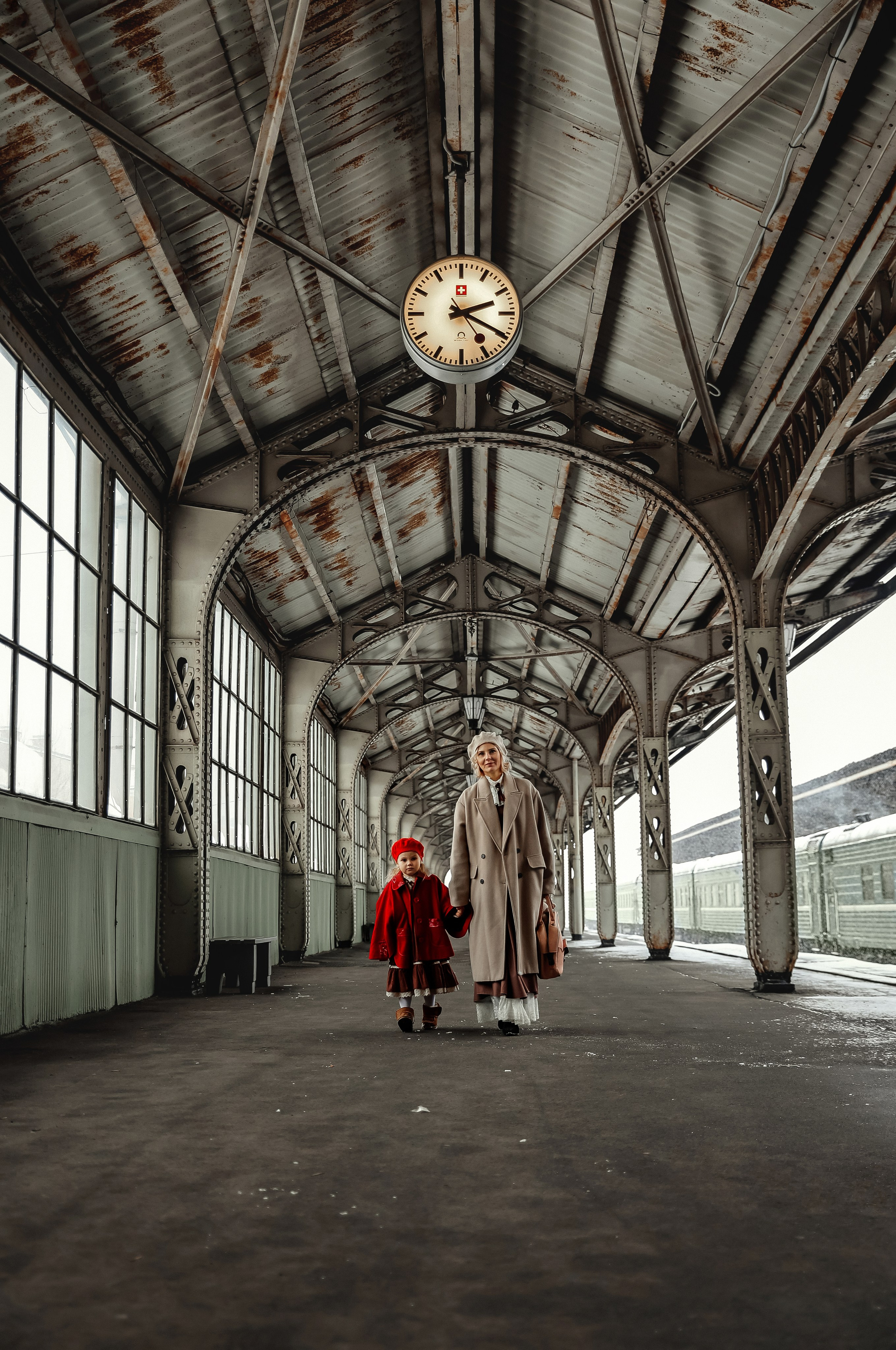 Ретро съемка на Витебском вокзале. Фотограф — Татьяна Кириллова, г. Санкт-Петербург