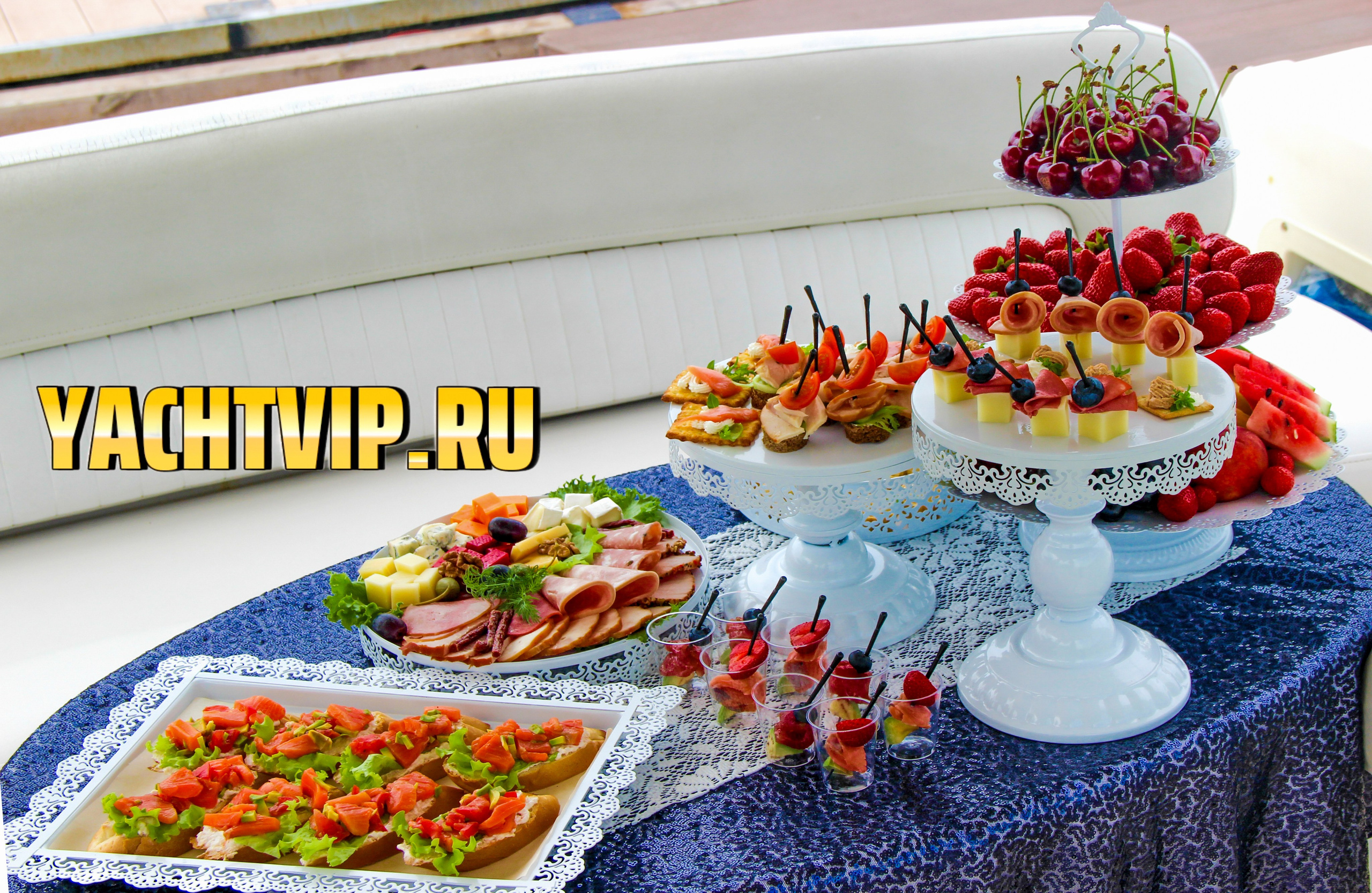 Кейтеринг на яхтах День рождение Девичник Мальчишник. Аренда Яхт в Сочи от Эконом до Премиум Класса