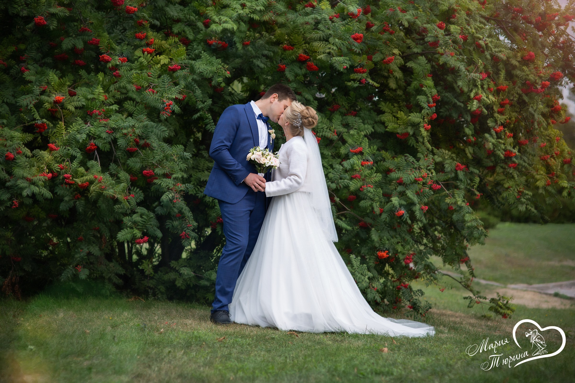Прогулка по Набережной. Свадебная фотосъёмка в Москве, Туле